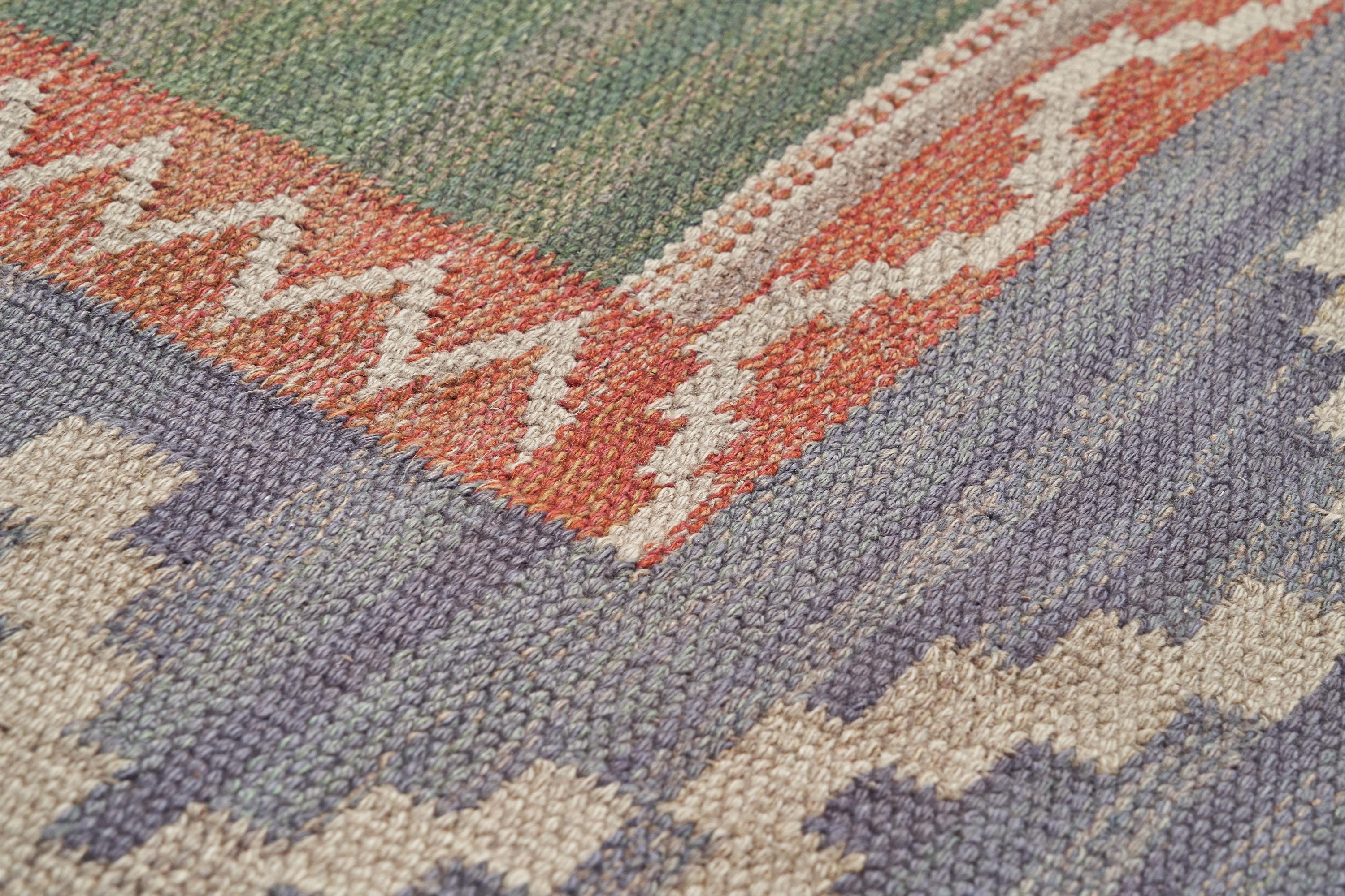 Märta Måås-Fjetterström, Carpet, Wool, Sweden, 1950s In Fair Condition For Sale In High Point, NC