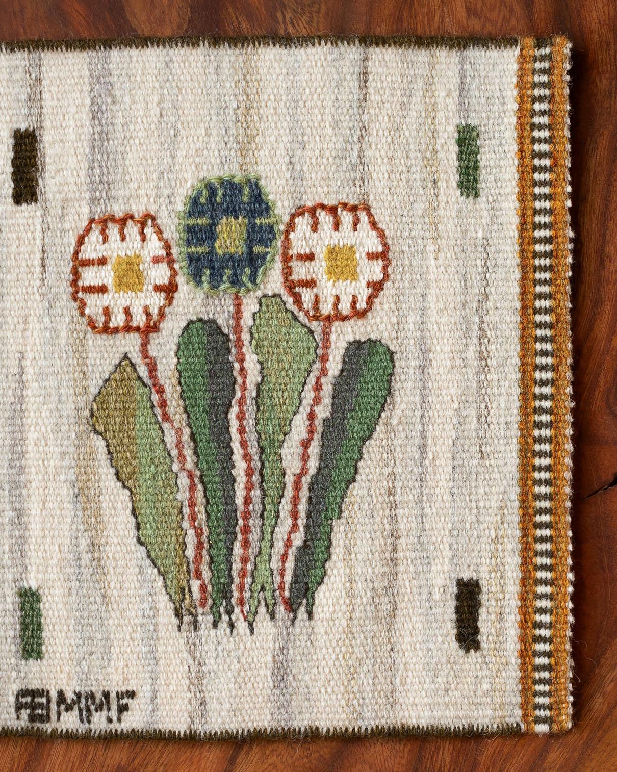 Swedish Märta Måås-Fjetterström handwoven tapestry 'Blomlapp, bellis' For Sale
