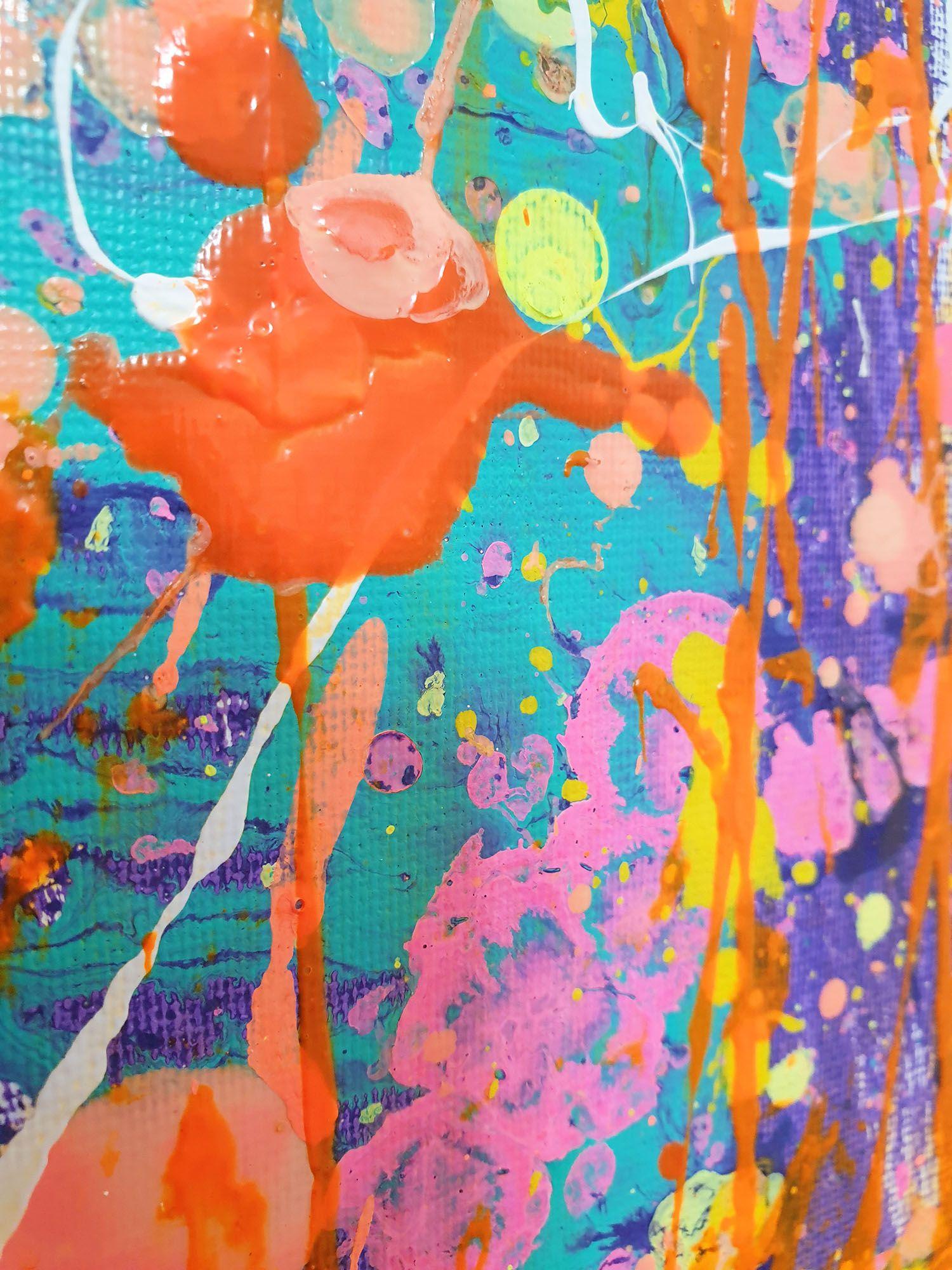 Peinture originale de la série DETERMINATION.   Cette série présente des peintures très personnelles. C'est un retour à mon enfance, quand je  je peignais partout où je pouvais : murs, sols, meubles... impossible de m'arrêter. C'est comme ça que je