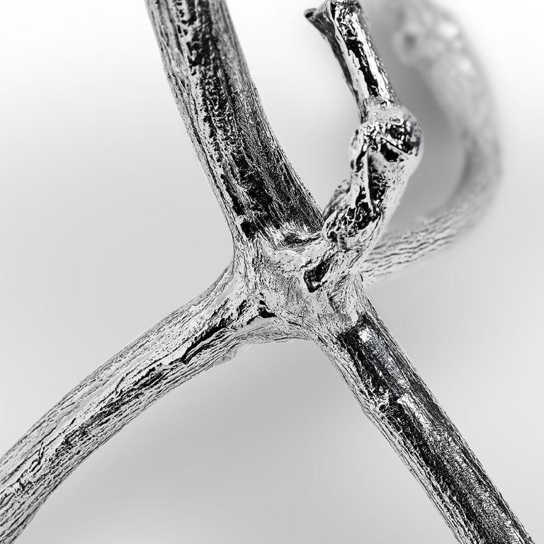 Hand-Crafted Martellato elevated Champagne Cooler in metal, with polish silver finish For Sale