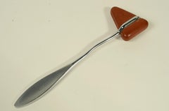 Metrischer Reflexhammer aus Metall aus englischer Produktion der 1950er Jahre