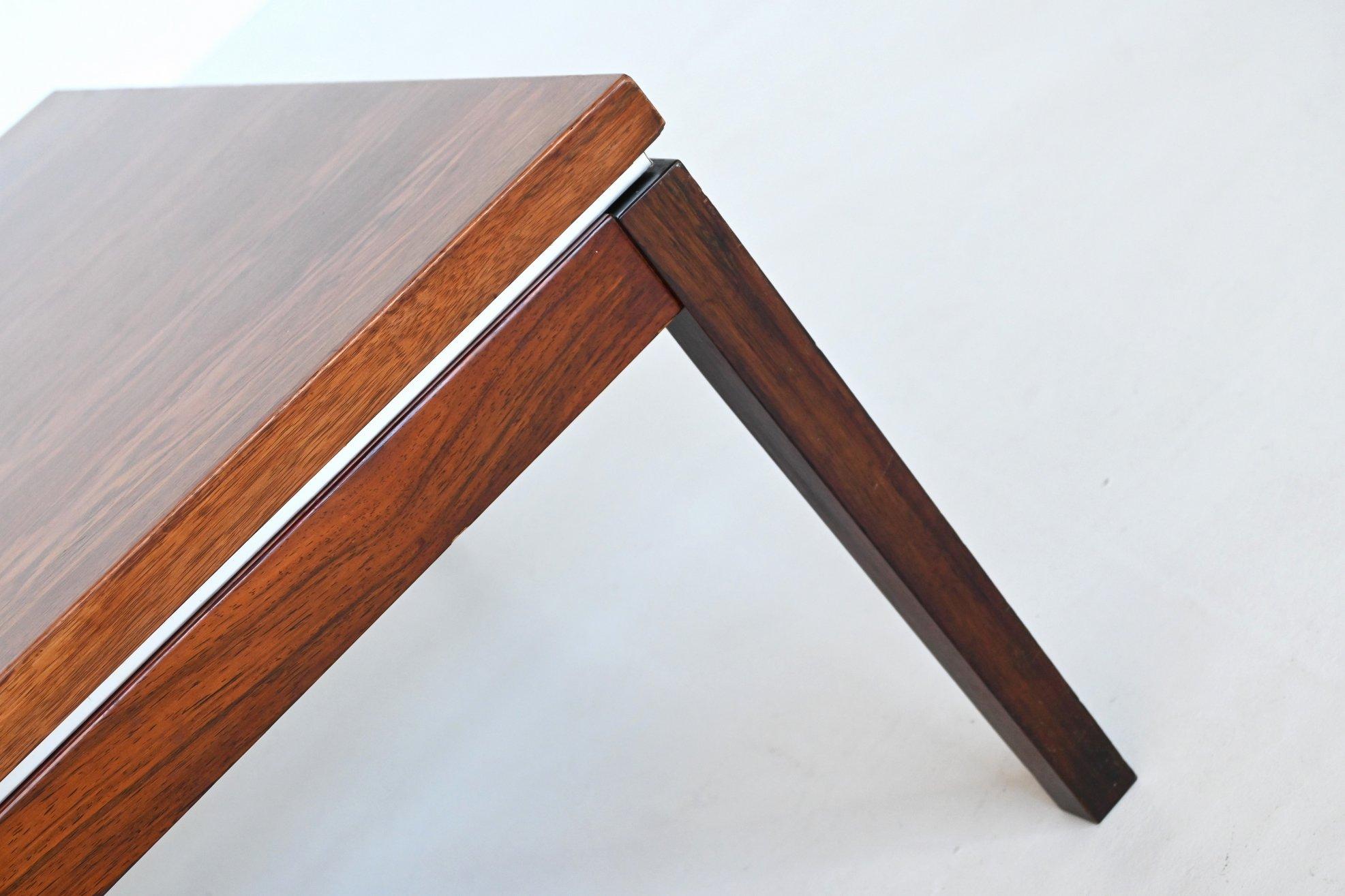 Marten Franckena coffee table rosewood Fristho The Netherlands 1960 For Sale 3