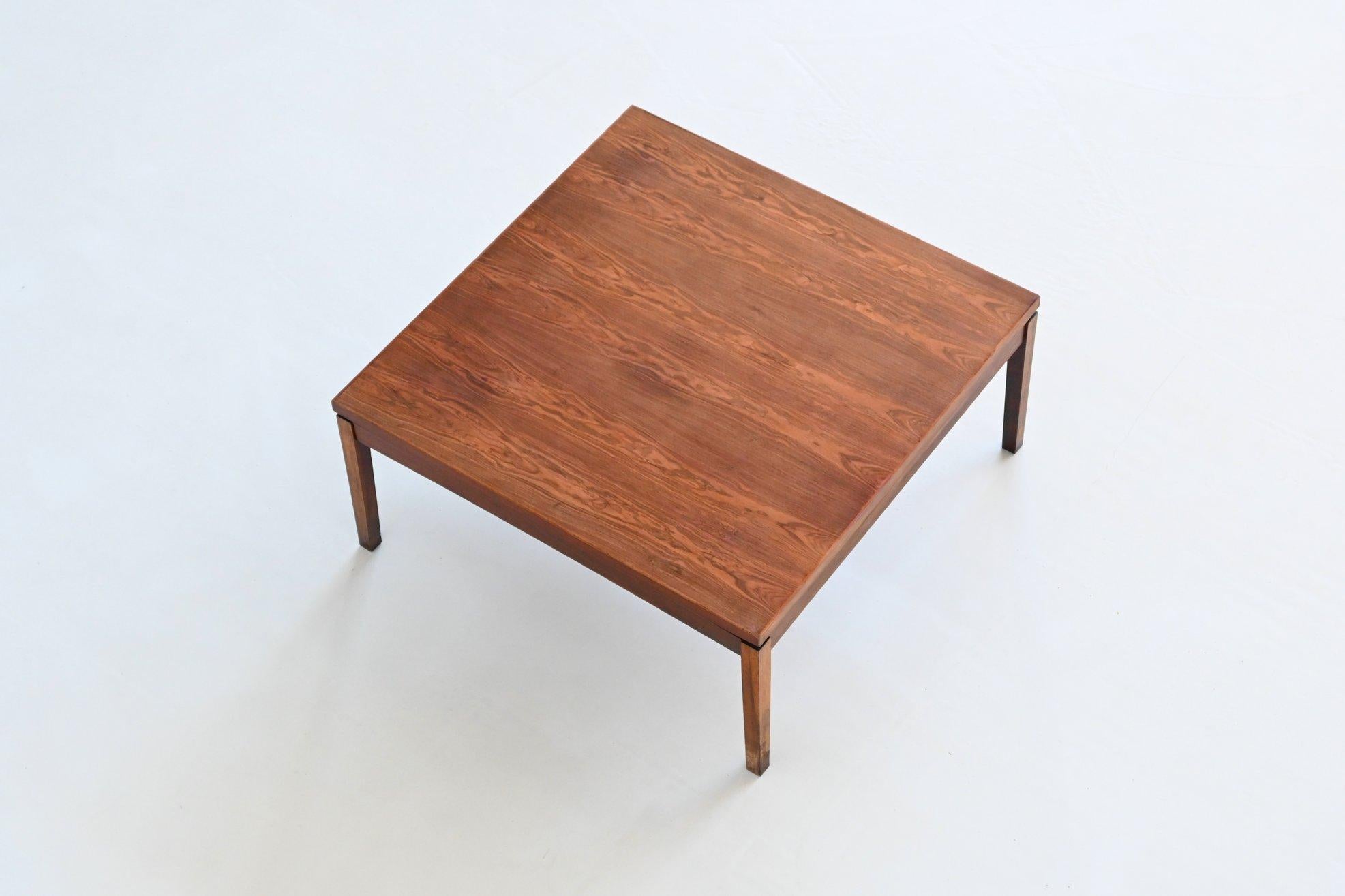 Marten Franckena coffee table rosewood Fristho The Netherlands 1960 For Sale 7