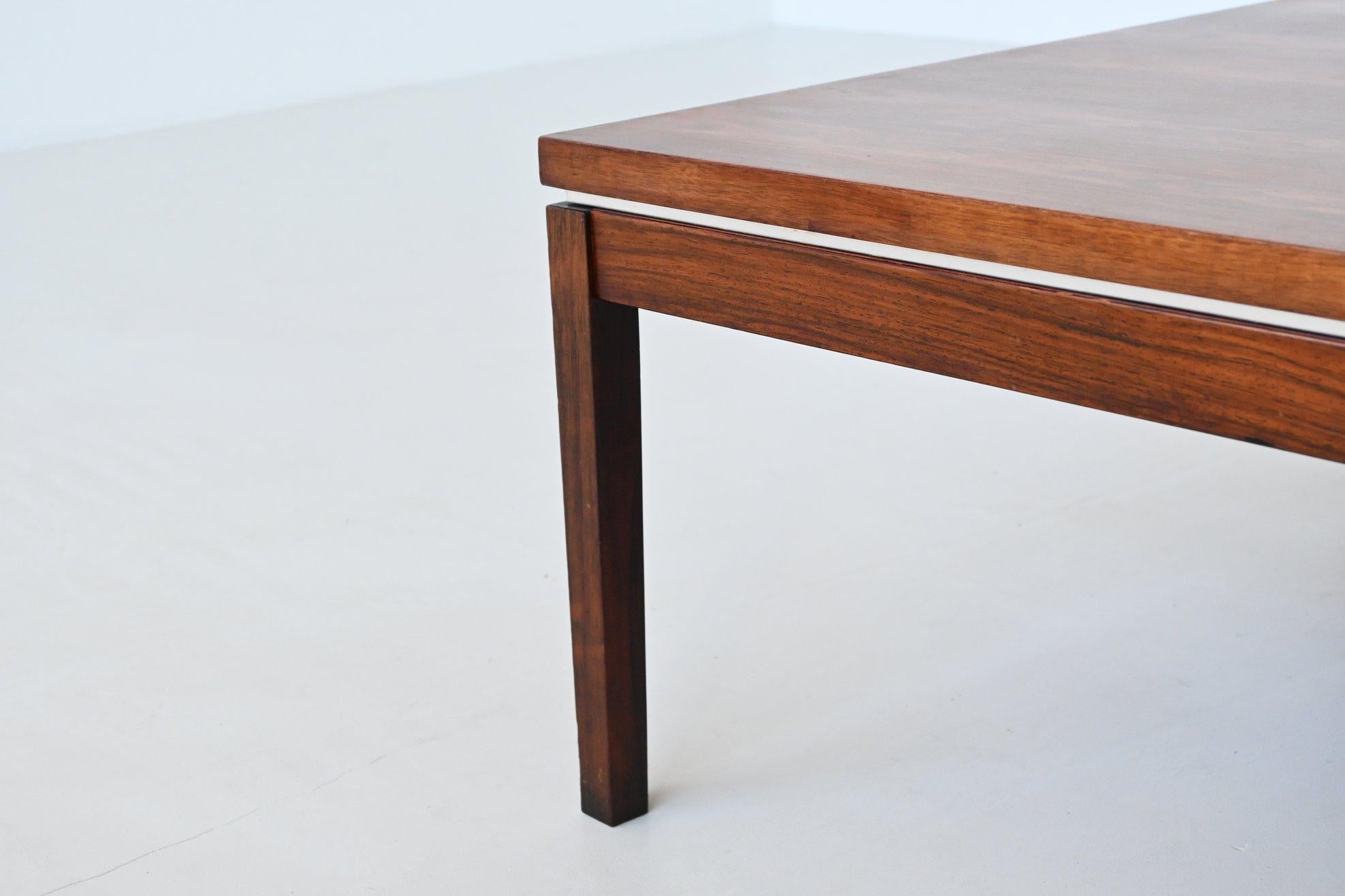 Marten Franckena coffee table rosewood Fristho The Netherlands 1960 In Good Condition For Sale In Etten-Leur, NL
