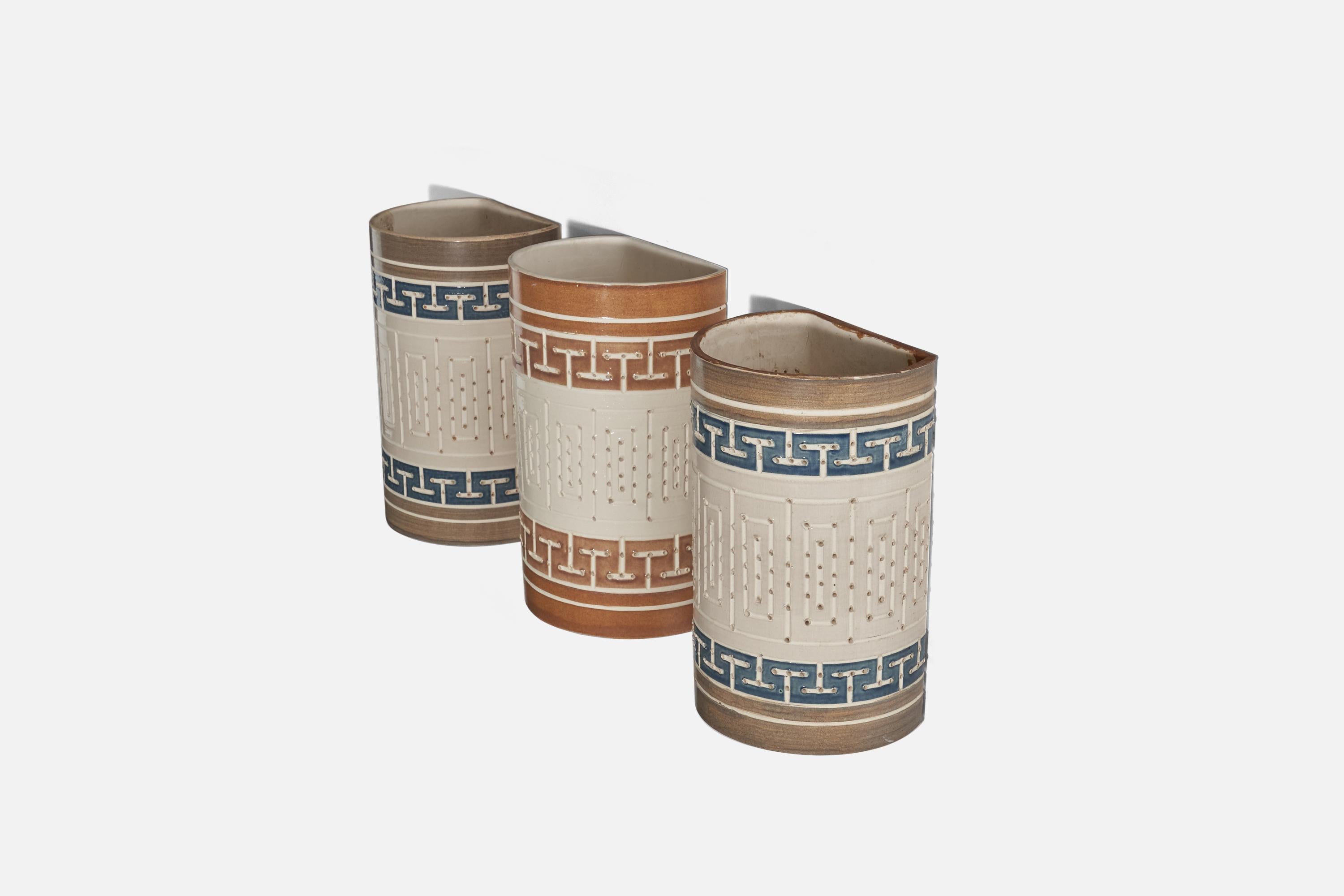 Late 20th Century Martha and Beaumont Mood, Set Of Sconces, Ceramic, USA, 1970s