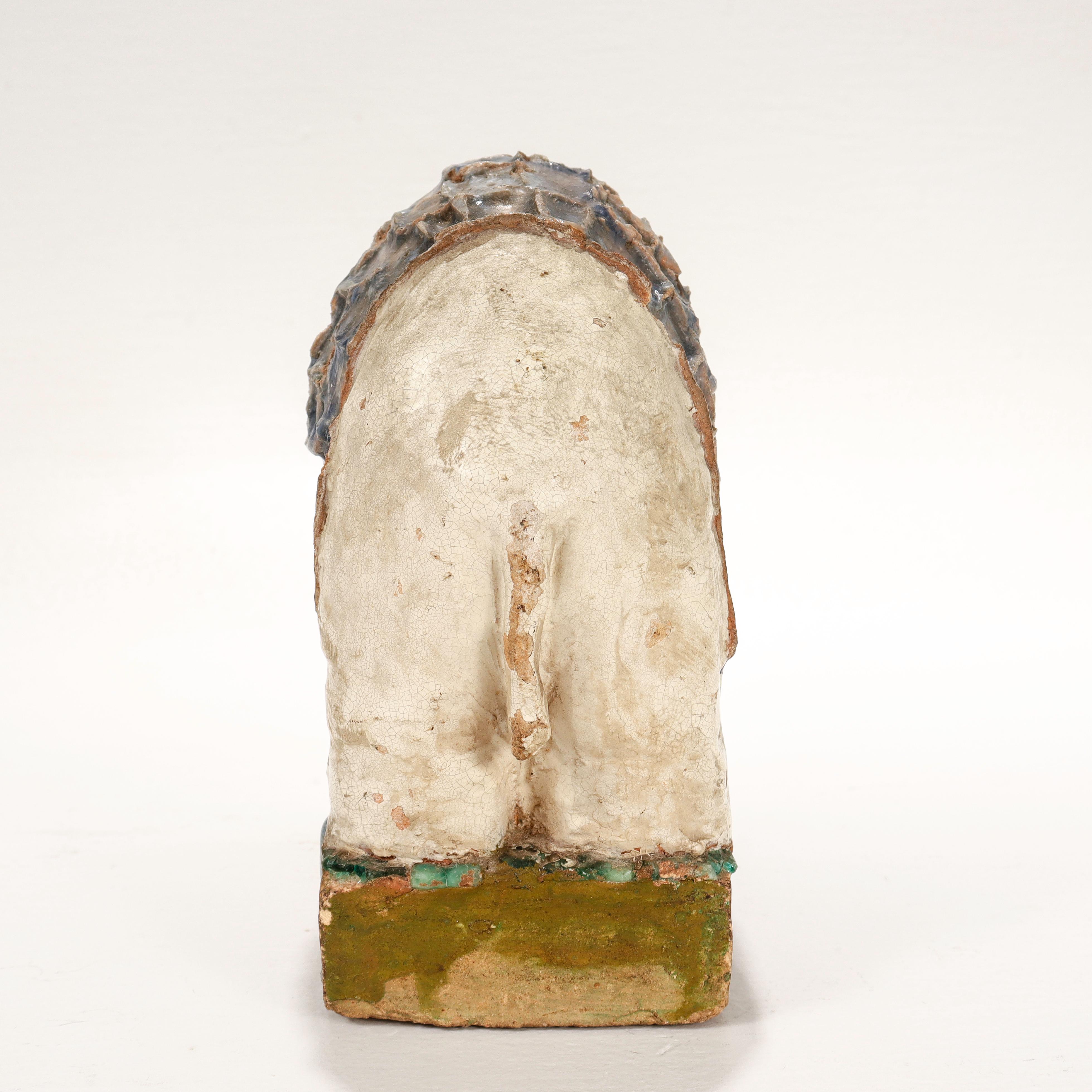 Martha J. Cornwell, amerikanische Arts and Crafts-Skulptur eines Elefanten aus glasierter Terrakotta im Zustand „Relativ gut“ im Angebot in Philadelphia, PA