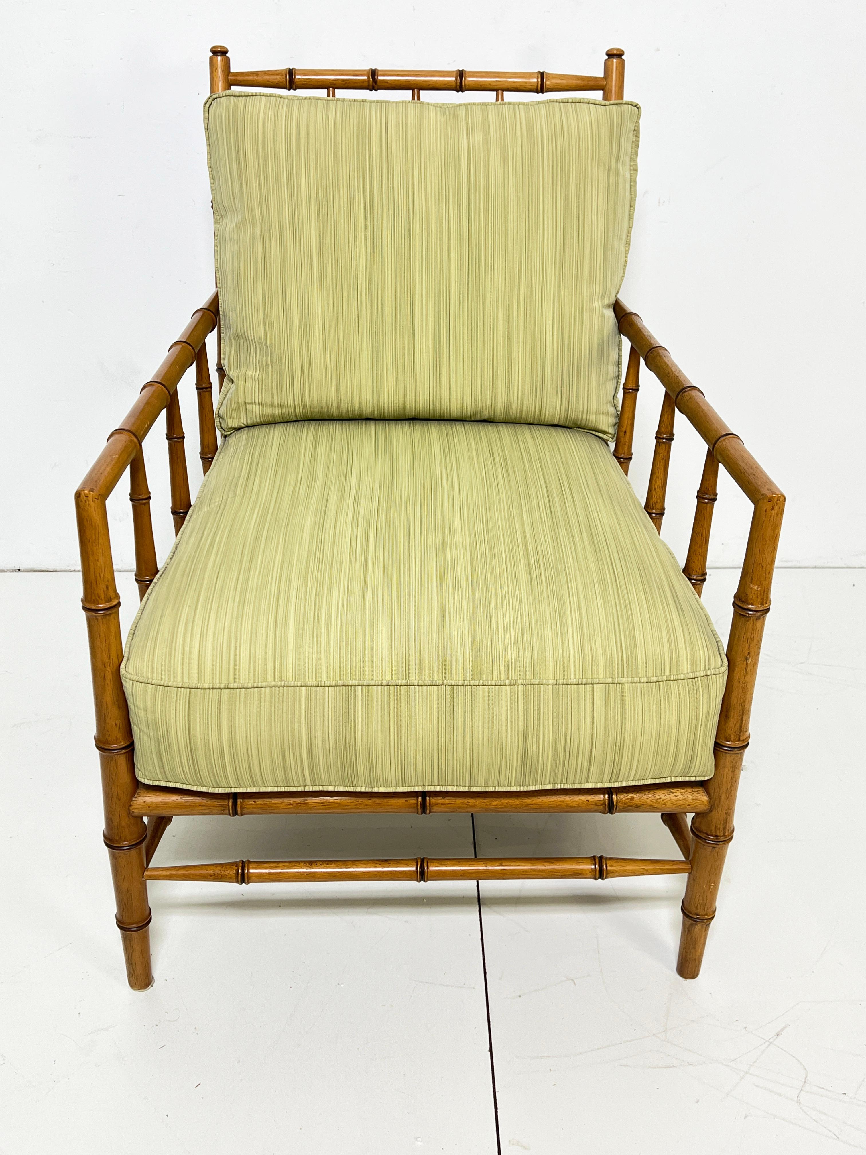 Martha Stewart pour Bernhardt Chaise longue en faux bambou de style Chippendale français Bon état - En vente à Peabody, MA