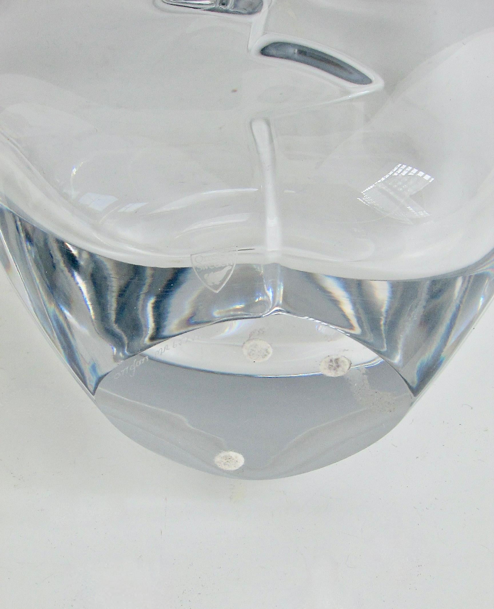 20ième siècle Vase en verre transparent Marti Rytkonen pour Orrefors Suède en vente
