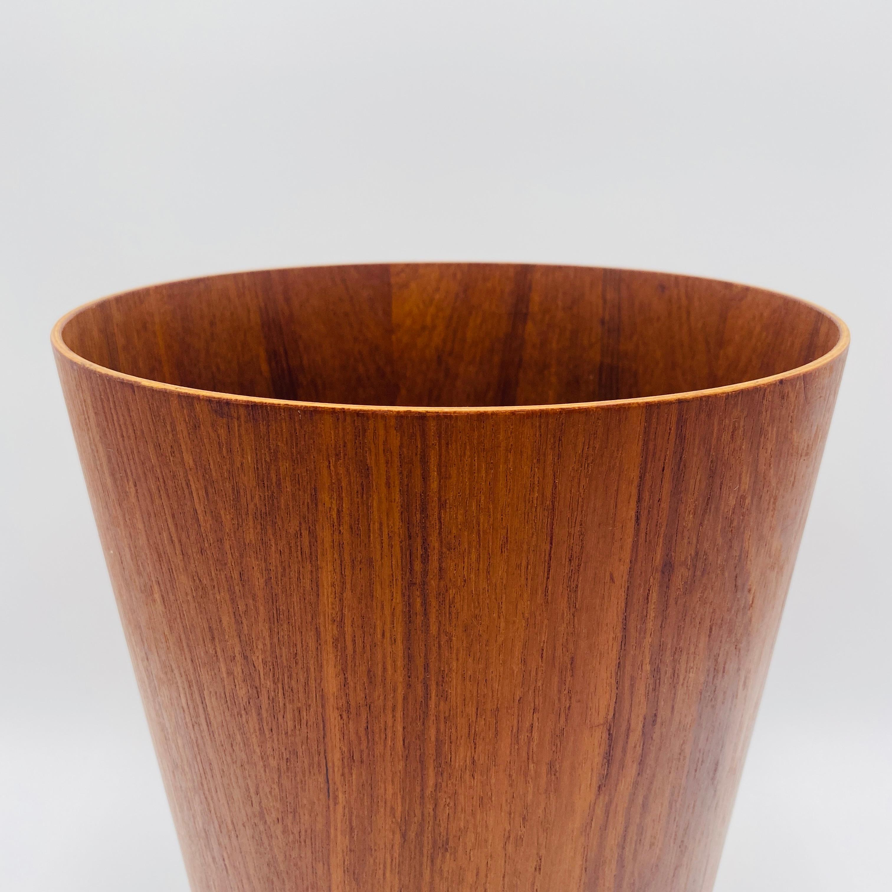 Mid-Century Modern Martin Aberg Mid-Century Teak Wastebasket by Servex of Sweden 1960s For Sale