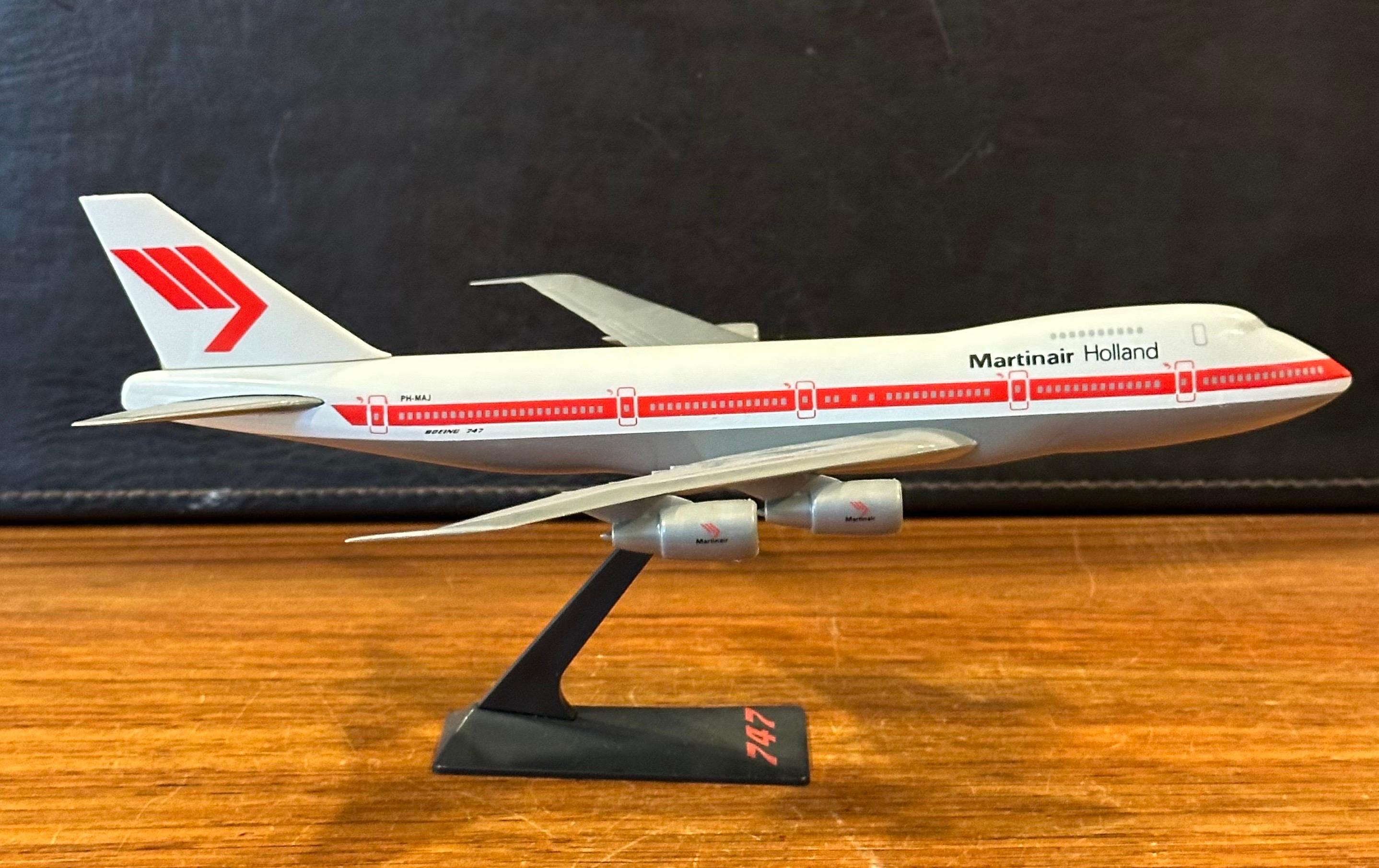 Martin Airlines Holland Boeing 747Jumbo Jetliner Airplane Contractor Desk Model (maquette de bureau) en vente 3