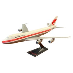 Modelo de escritorio de contratista de avión Boeing 747Jumbo Jetliner de Martin Airlines Holland