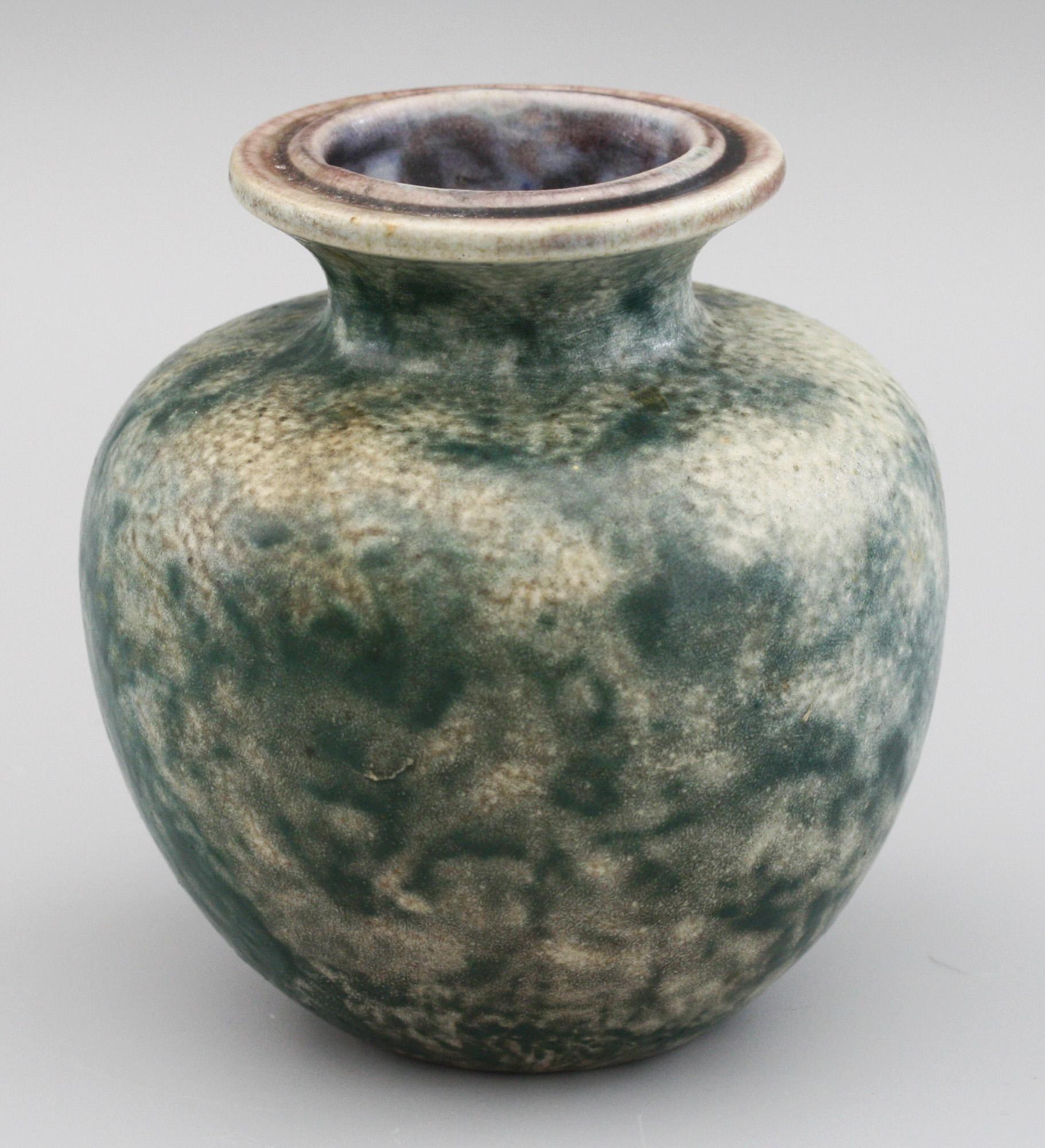 Martin Borthers Martinware Art Pottery Green Glazed Vase Dated 1937 5