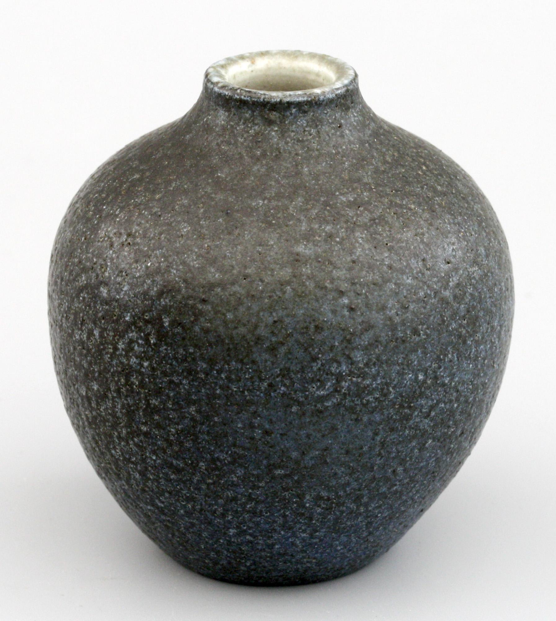 Early 20th Century Martin Brothers Art Pottery Black Textured Glaze Vase by Walter Martin, 1901