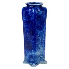 Vase en poterie d'art émaillé bleu foncé « Martin Brothers »