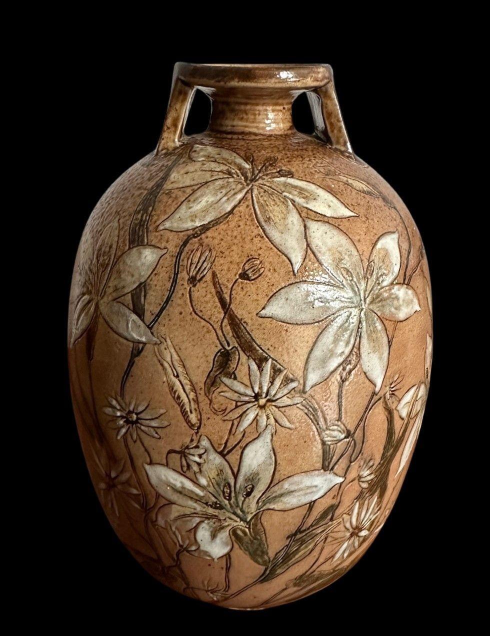 Martin Brothers Vase In Good Condition For Sale In Chipping Campden, GB