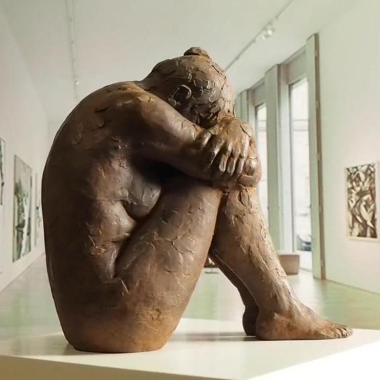 Big Act of Cluster Woman - Martín Duque Impressionist Bronze layer Sculpture For Sale 4