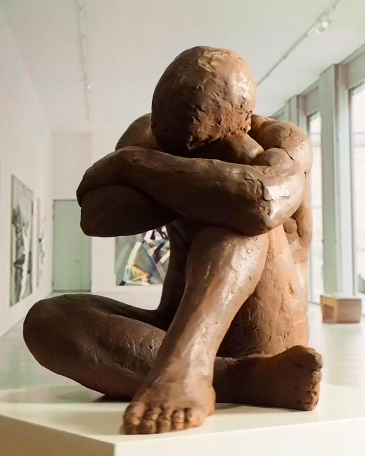 Big Act of Naked Man - Martín Duque Impressionist Bronze layer Sculpture For Sale 6