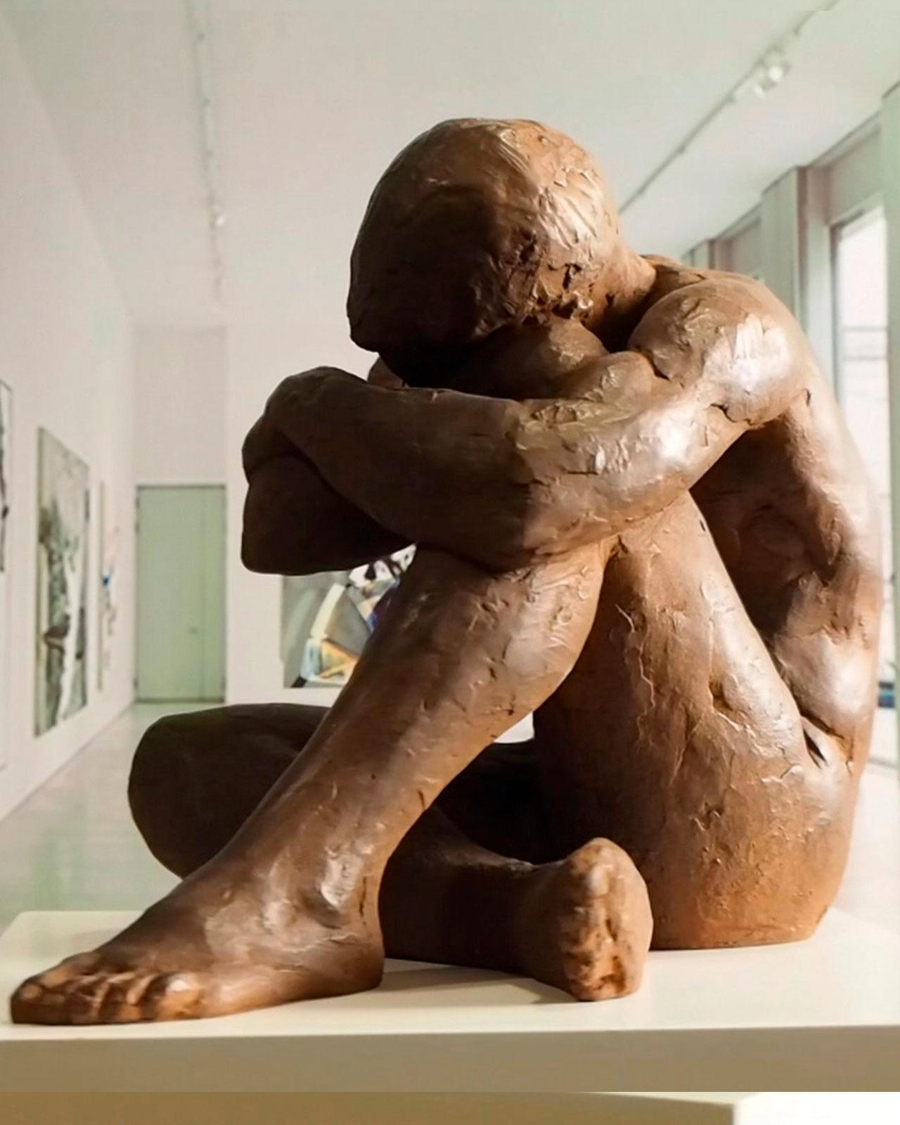 Big Act of Naked Man - Martín Duque Impressionist Bronze layer Sculpture For Sale 7
