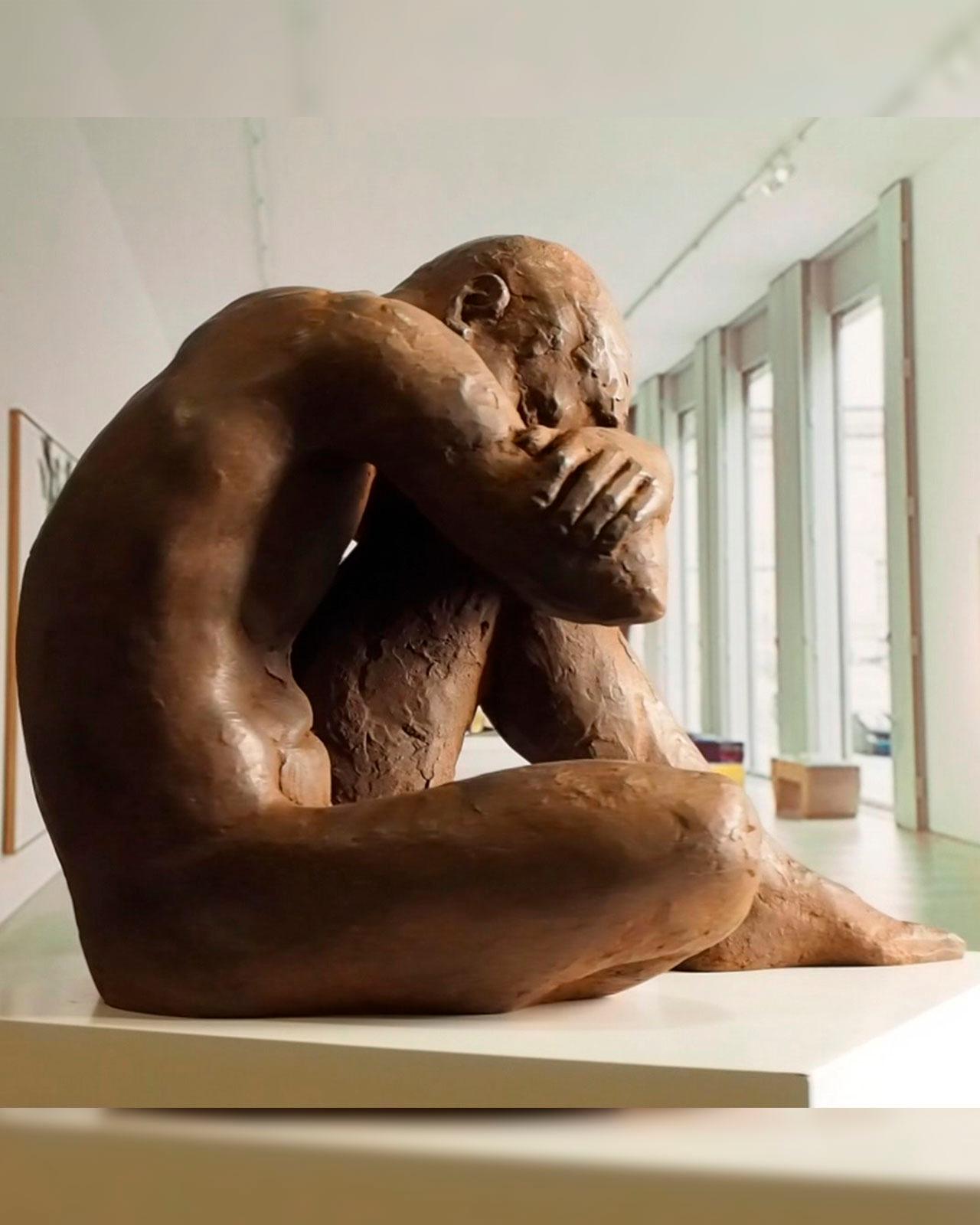 Big Act of Naked Man - Martín Duque Impressionist Bronze layer Sculpture For Sale 4
