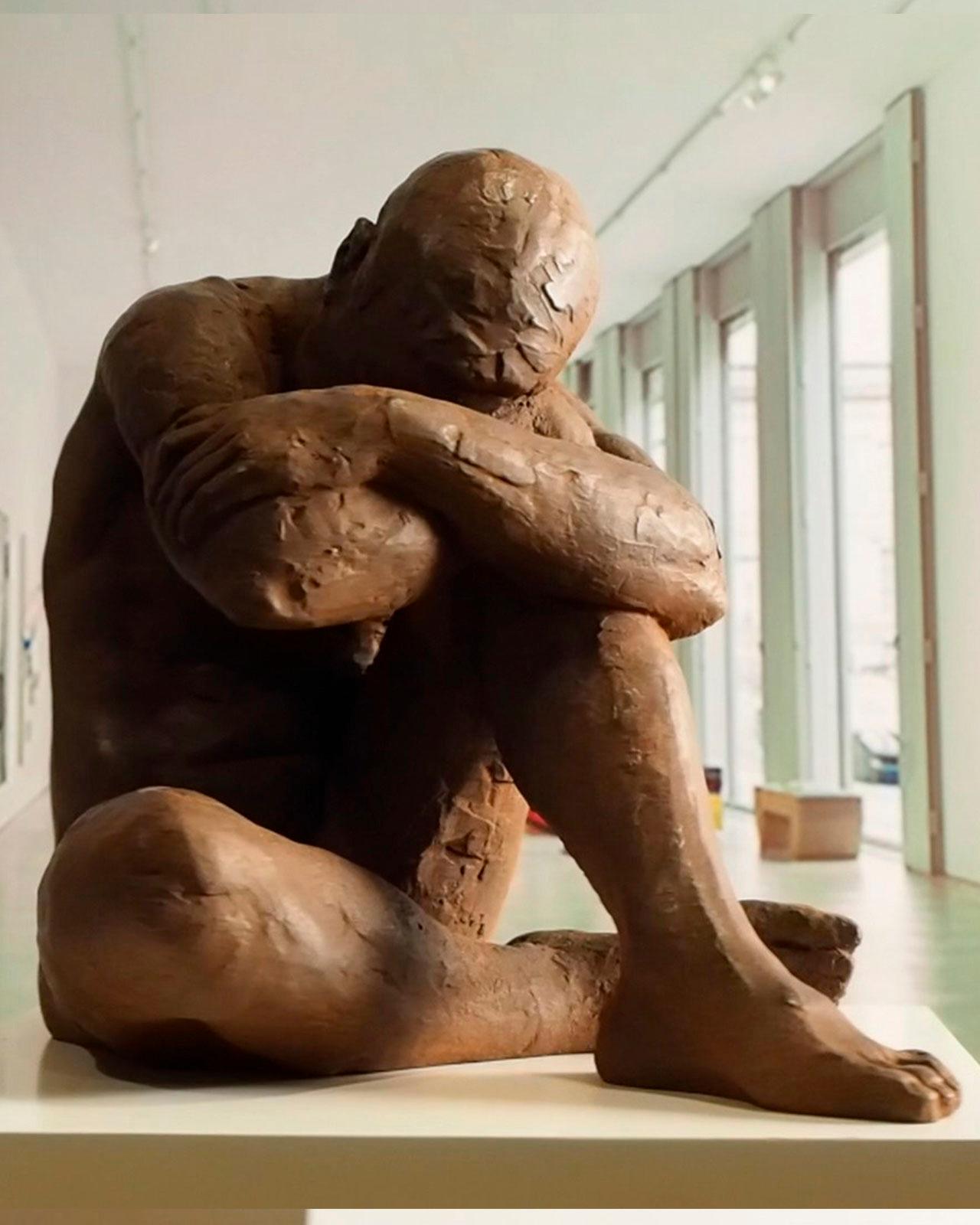 Big Act of Naked Man - Martín Duque Impressionist Bronze layer Sculpture For Sale 5
