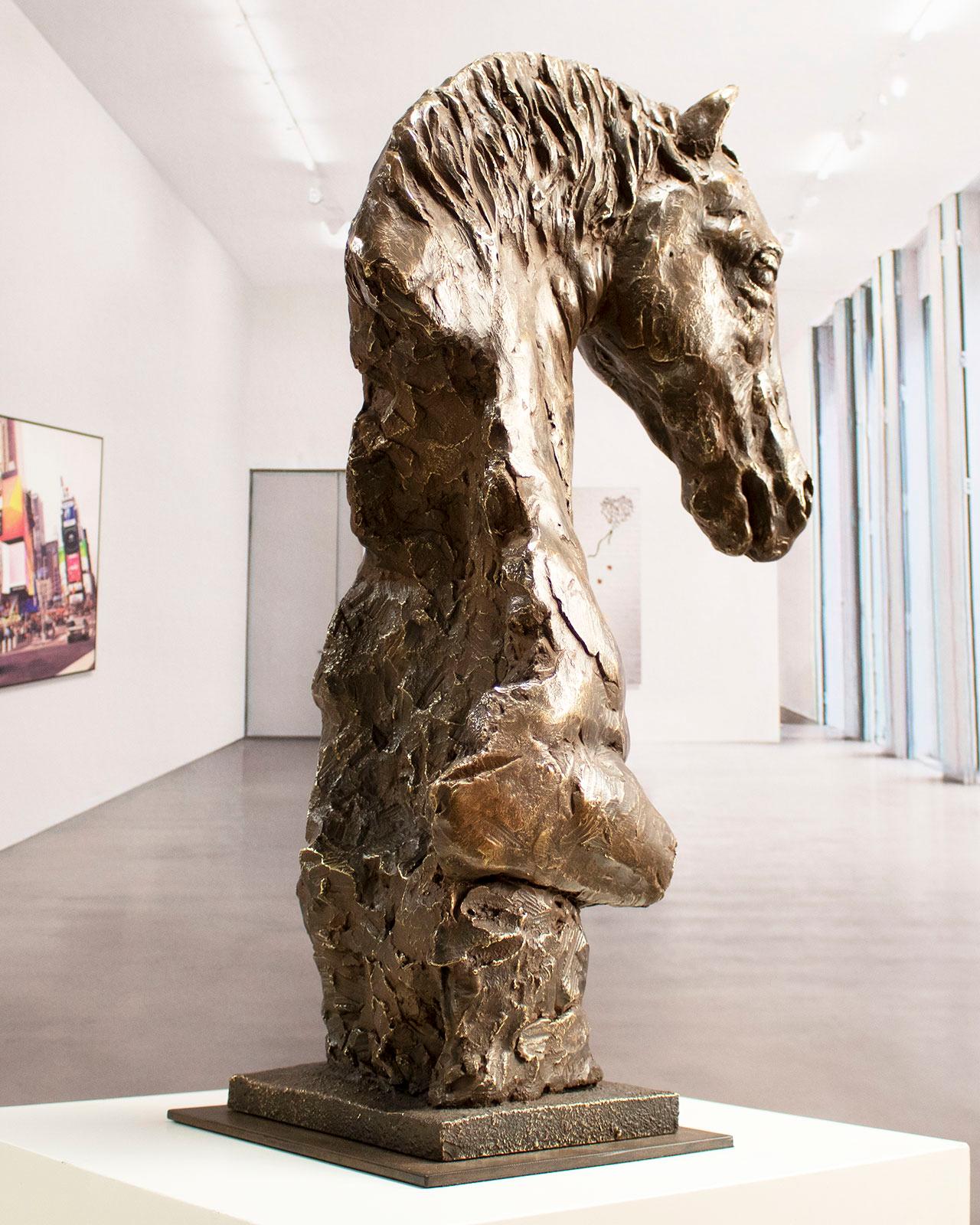 Impressionist horsehead - Martín Duque Impressionist Bronze layer Sculpture For Sale 5