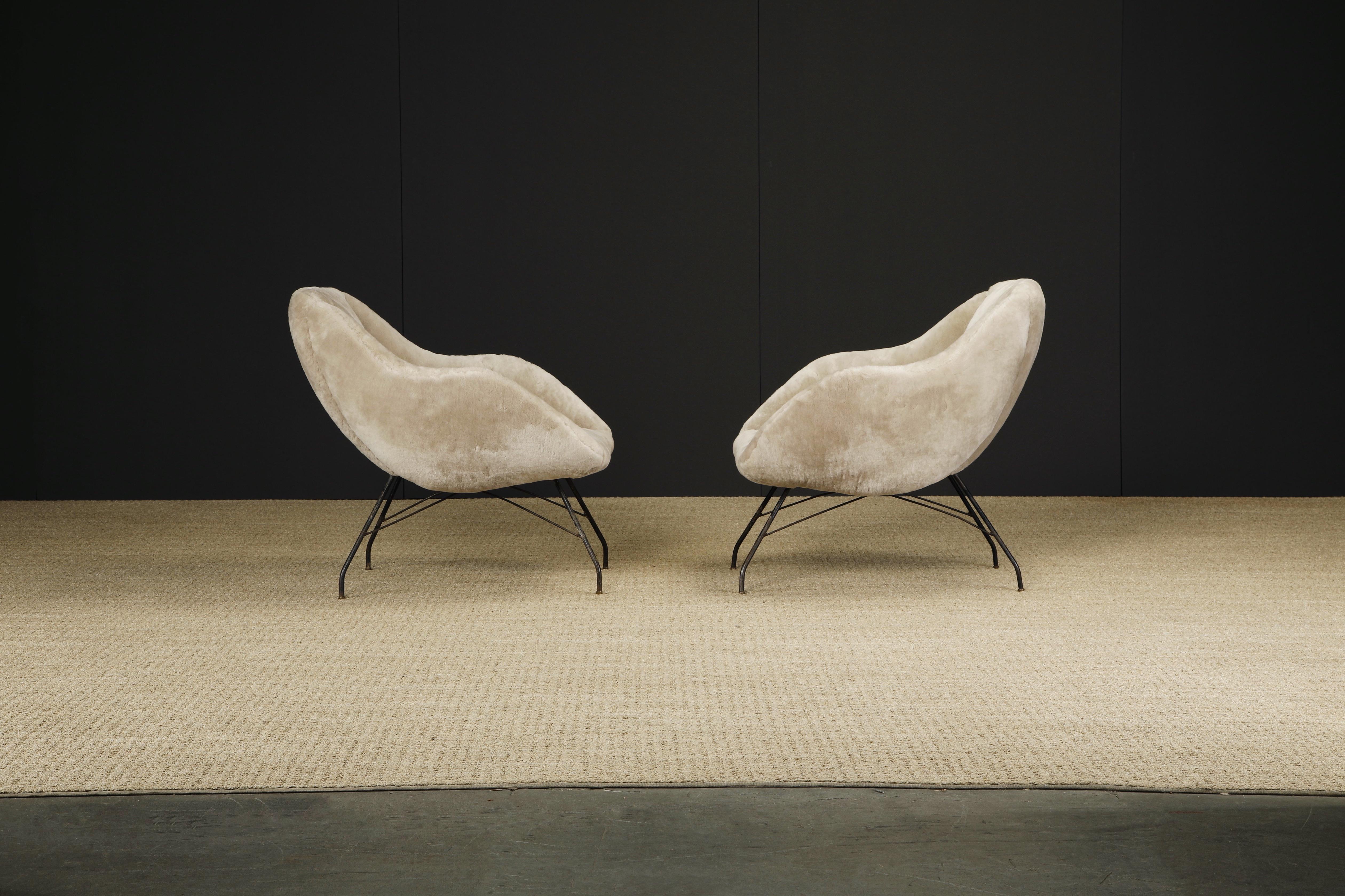 Martin Eisler and Carlo Hauner 'Concha' Lounge Chairs for Forma, Brazil, c 1960 In Excellent Condition In Los Angeles, CA