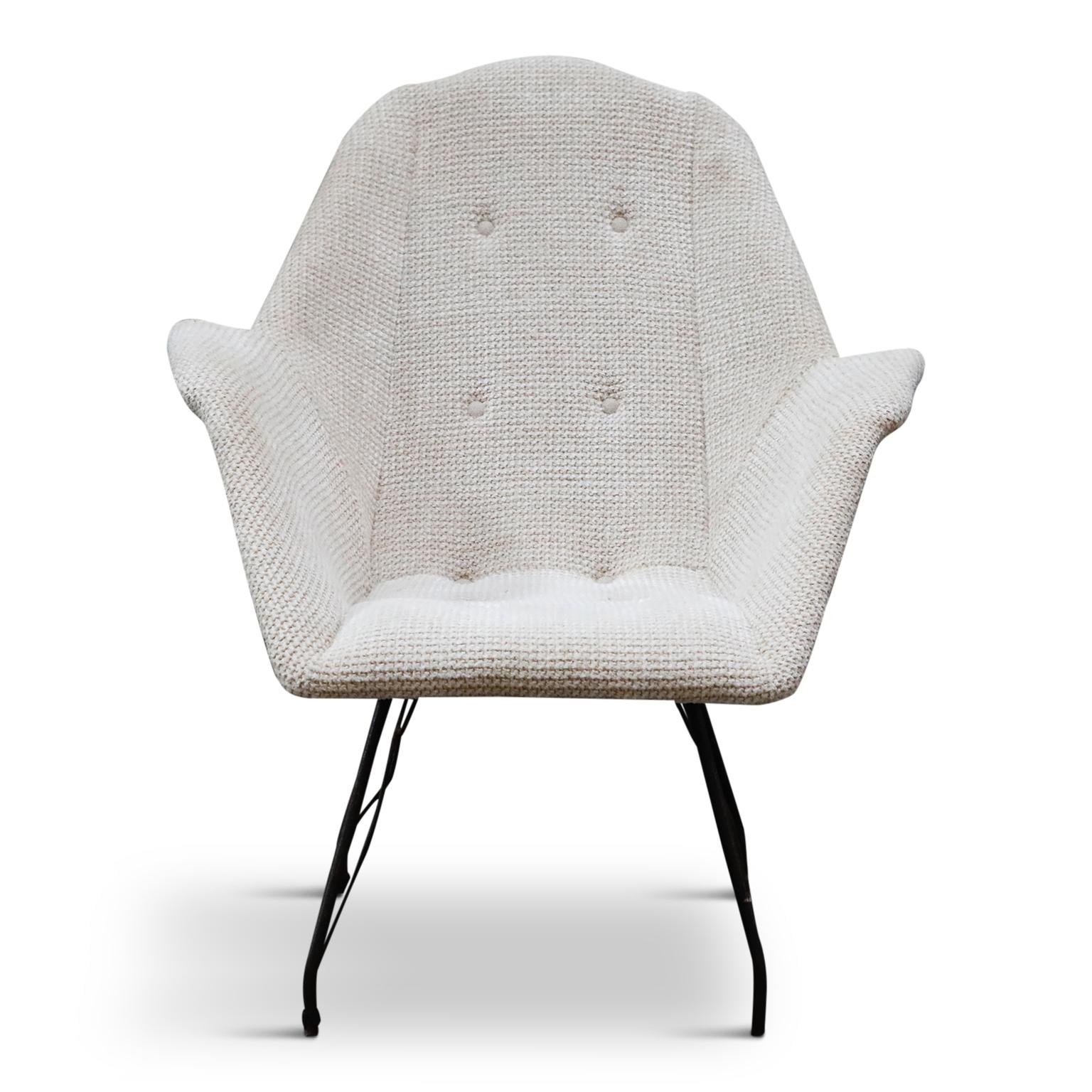 Just arrived from Rio de Janeiro, this rare 1950s armchair by Martin Eisler and Carlo Hauner for Forma Brazil encapsulates the quality and innovation of their designs. This elegant 'Concha' scoop arm chair with its slightly reclined back and angular