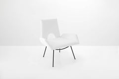 Martin Eisler & Carlo Hauner Modern Brazilian Pair of Low Armchairs White Fabric