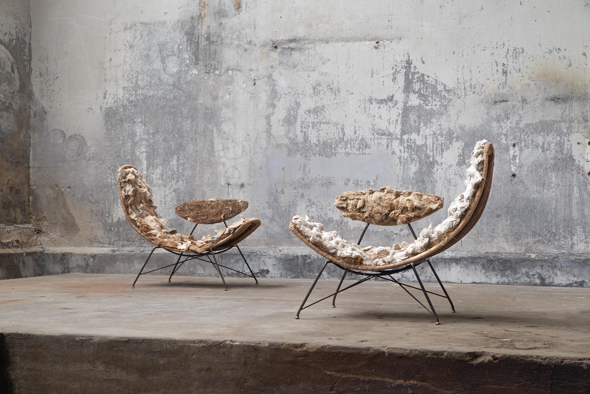 Martin Eisler, pair of early edition reversible chairs, iron, brass, Brazil, 1955.

Two early edition Eisler reversible chairs. These chairs feature only the use of original materials, consisting of a metal frame, brass feet and the interior made