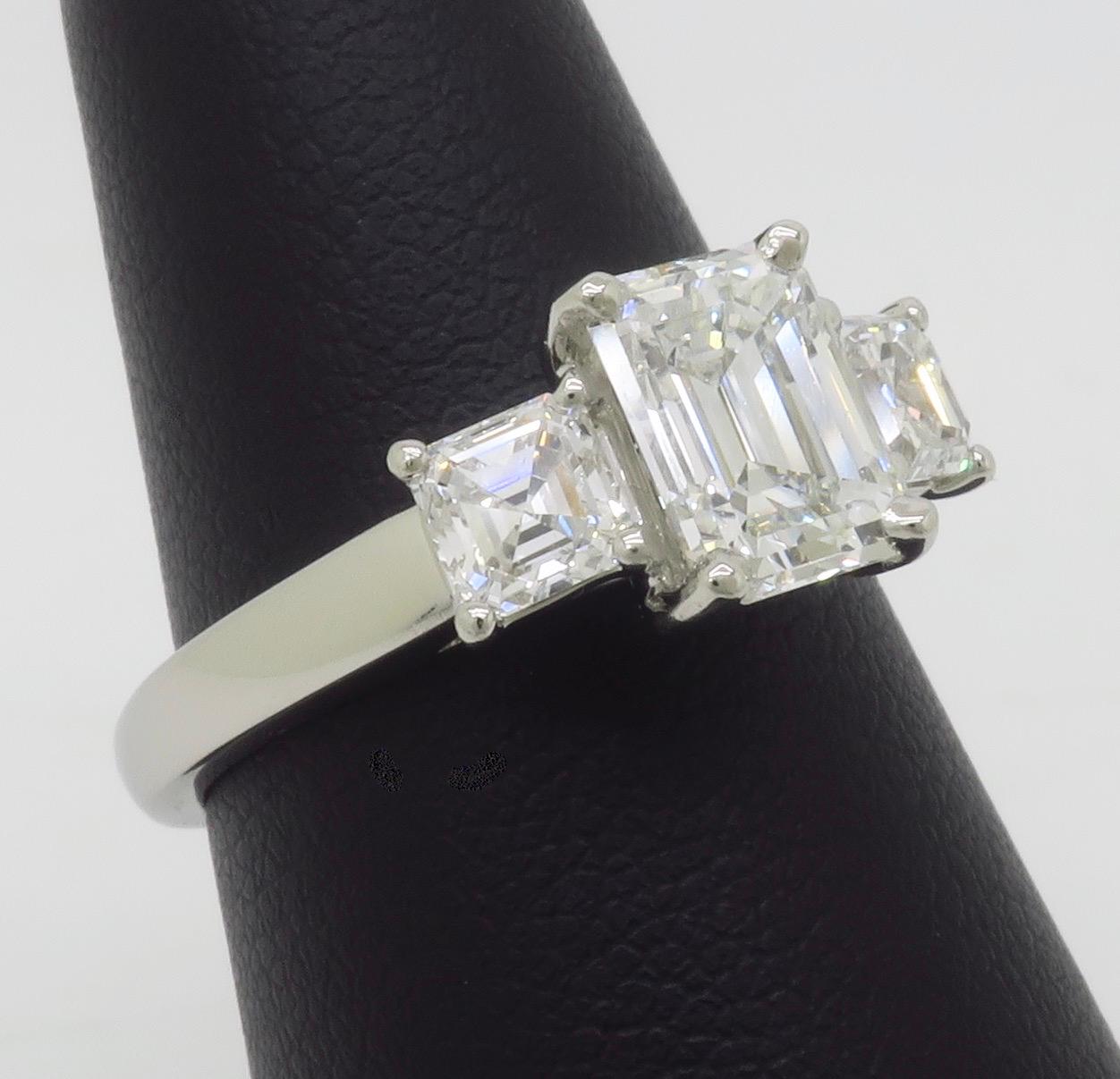 Martin Flyer GIA Certified 2.21CTW Three Stone Diamond Ring in Platinum For Sale 5