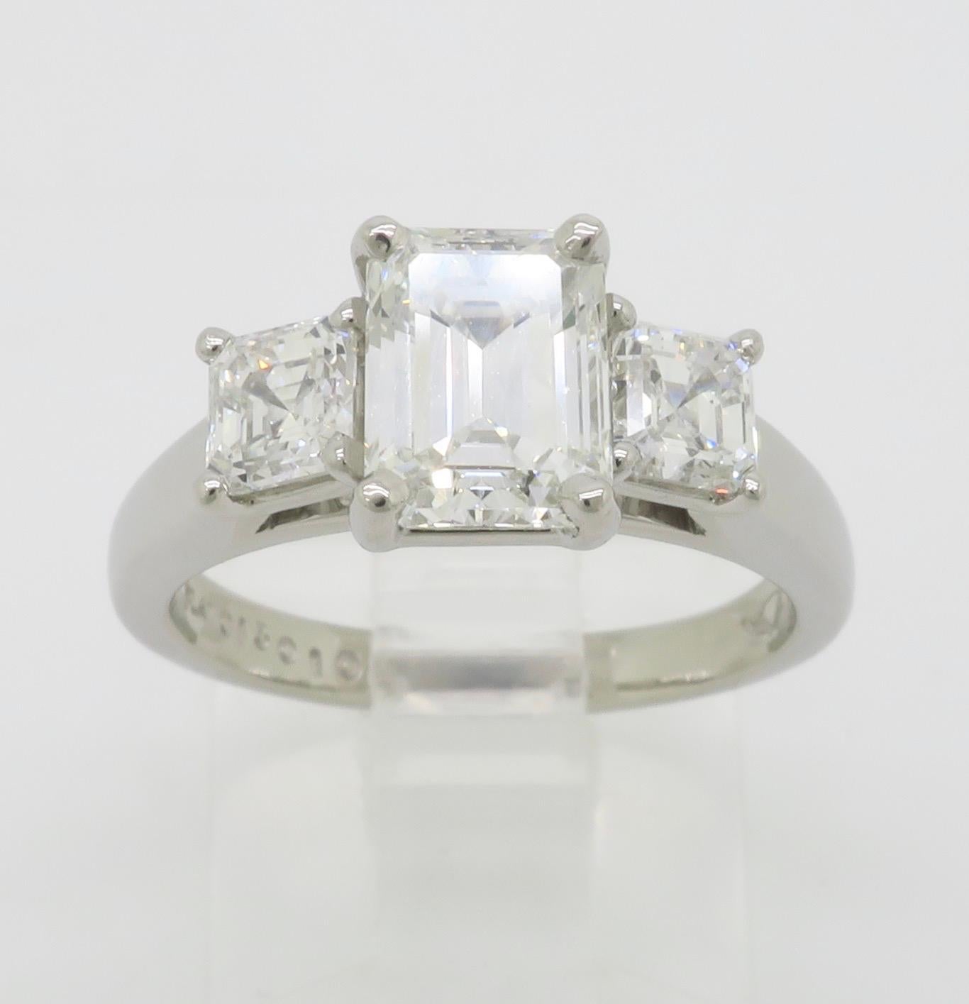 Martin Flyer GIA Certified 2.21CTW Three Stone Diamond Ring in Platinum For Sale 6