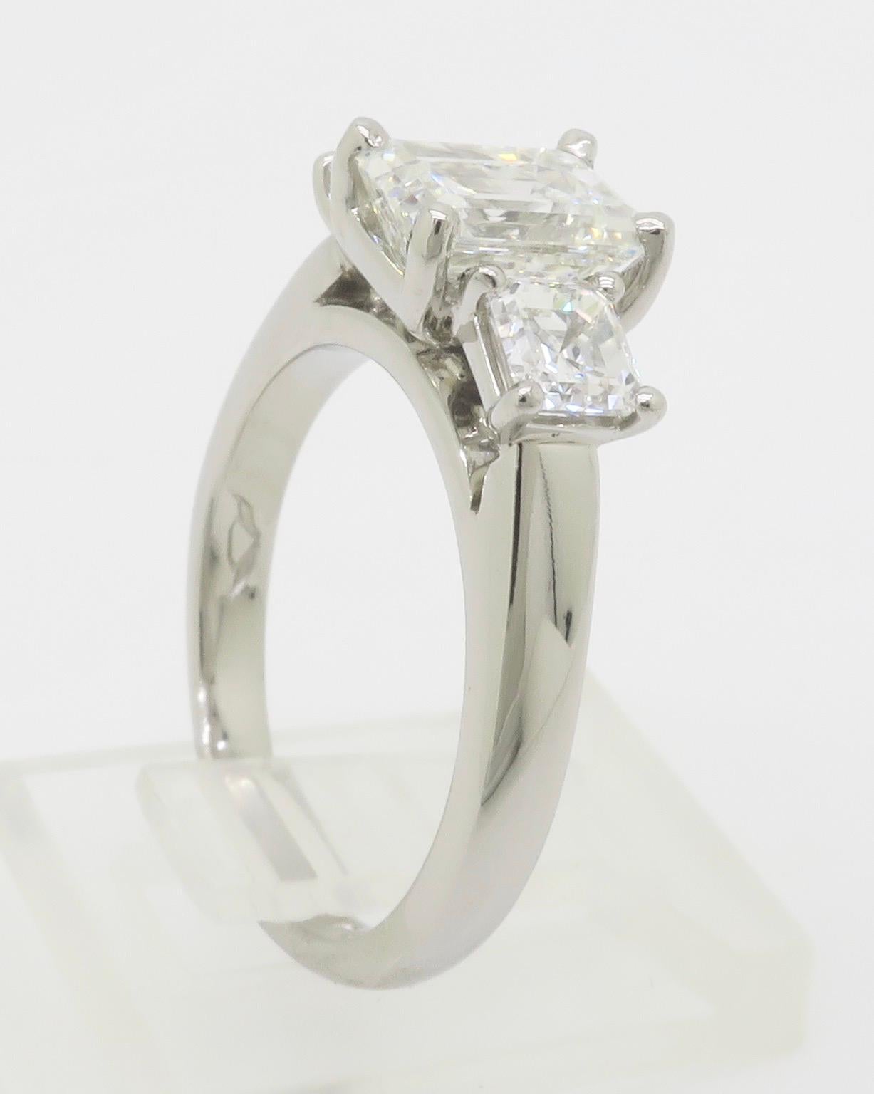 Martin Flyer GIA Certified 2.21CTW Three Stone Diamond Ring in Platinum For Sale 10