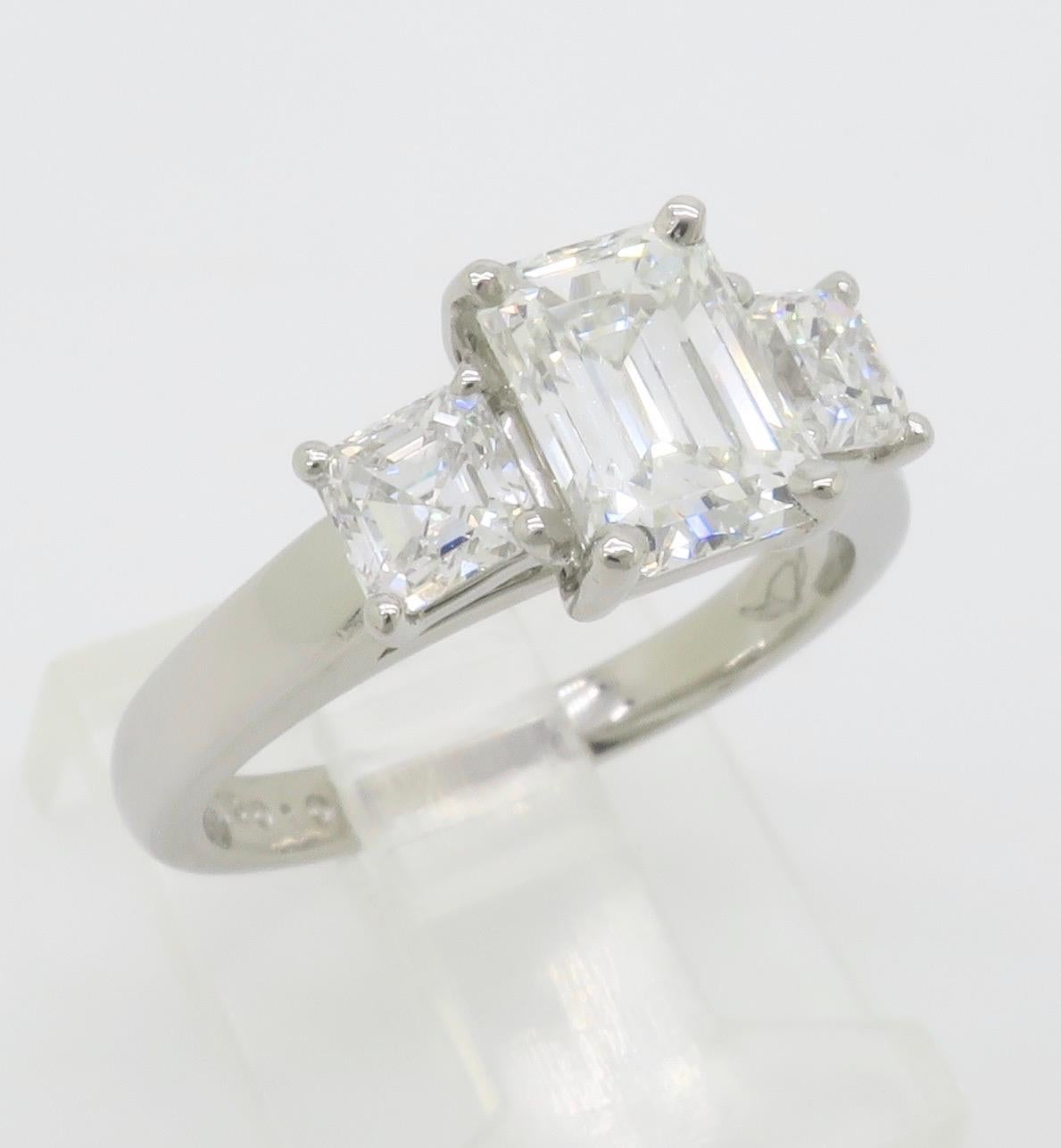 Martin Flyer GIA Certified 2.21CTW Three Stone Diamond Ring in Platinum For Sale 11