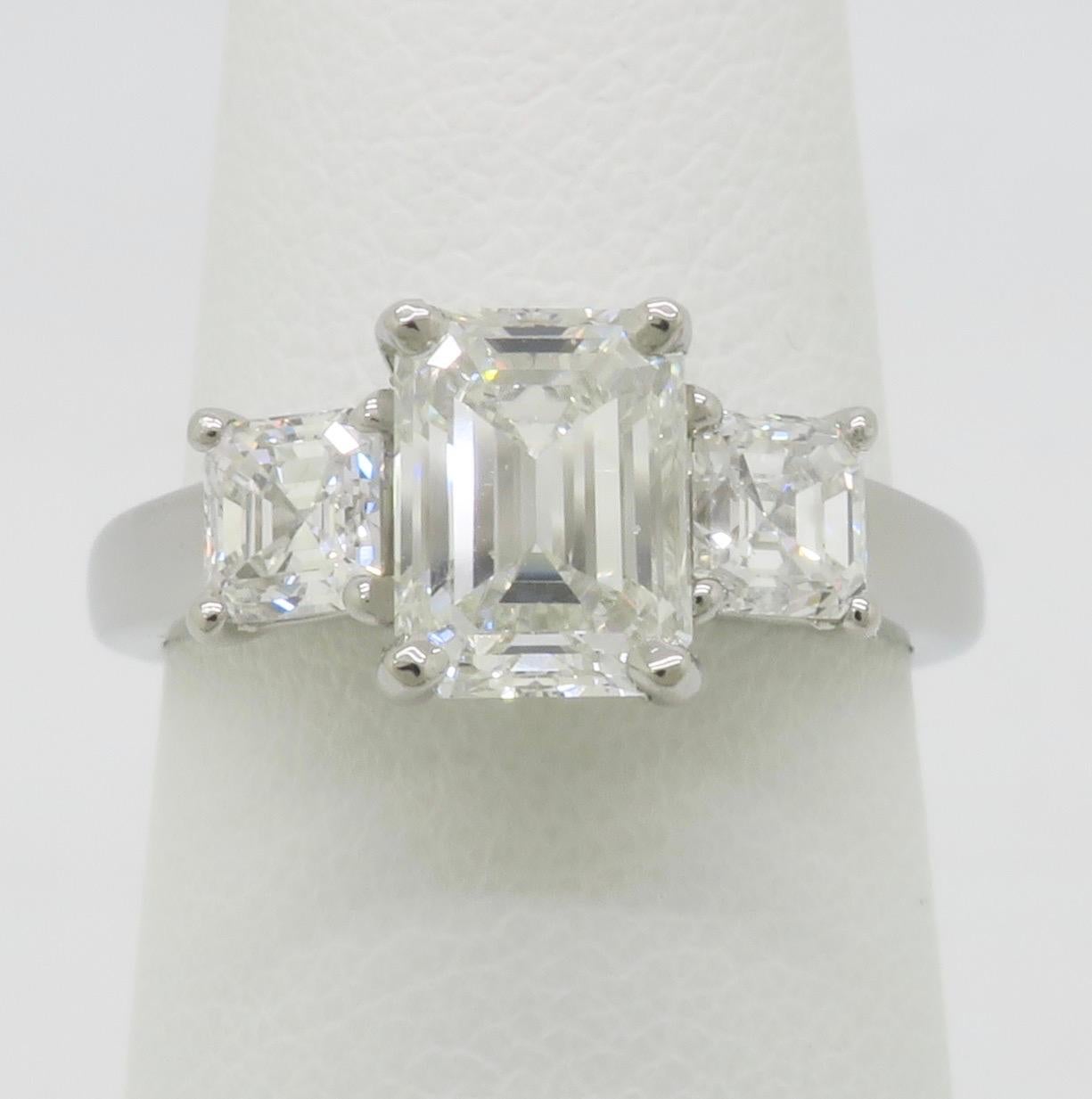 Martin Flyer GIA Certified 2.21CTW Three Stone Diamond Ring in Platinum In New Condition For Sale In Webster, NY