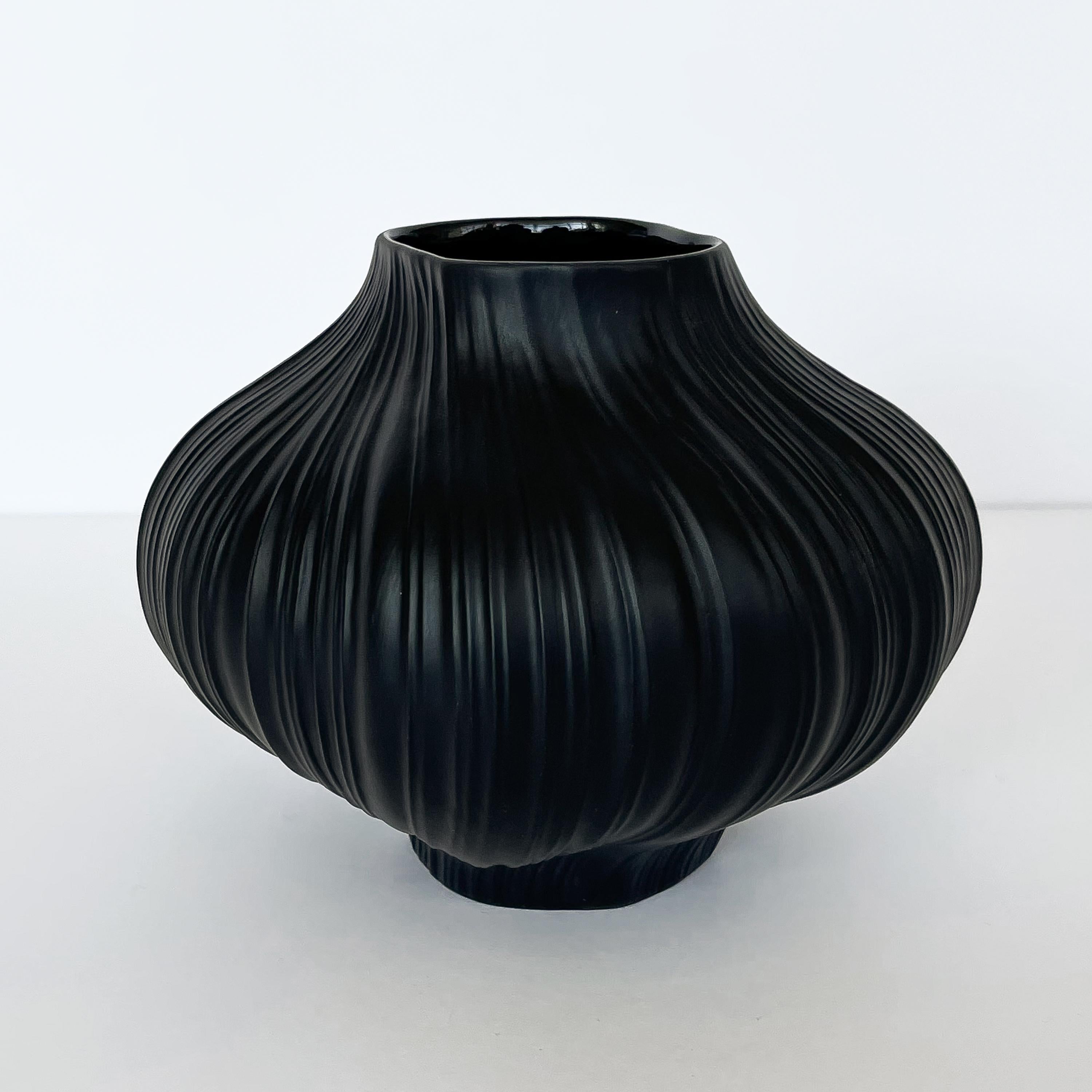 Martin Freyer Black Unglazed Porcelain Plissee Vase for Rosenthal 3