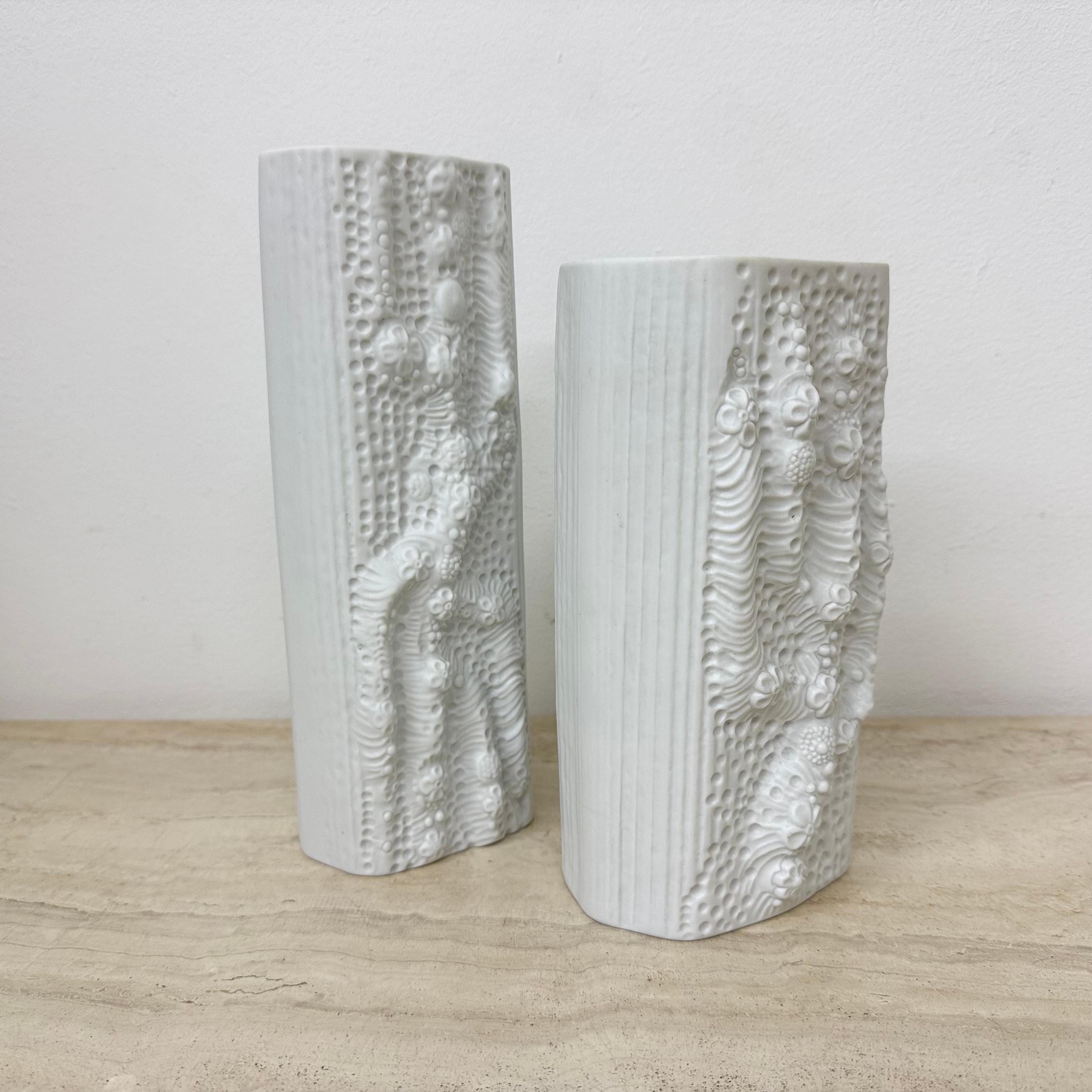 Martin Freyer per Rosenthal Vaso di Bisquit Reliëf Azu Op Art anni '70 in vendita 4