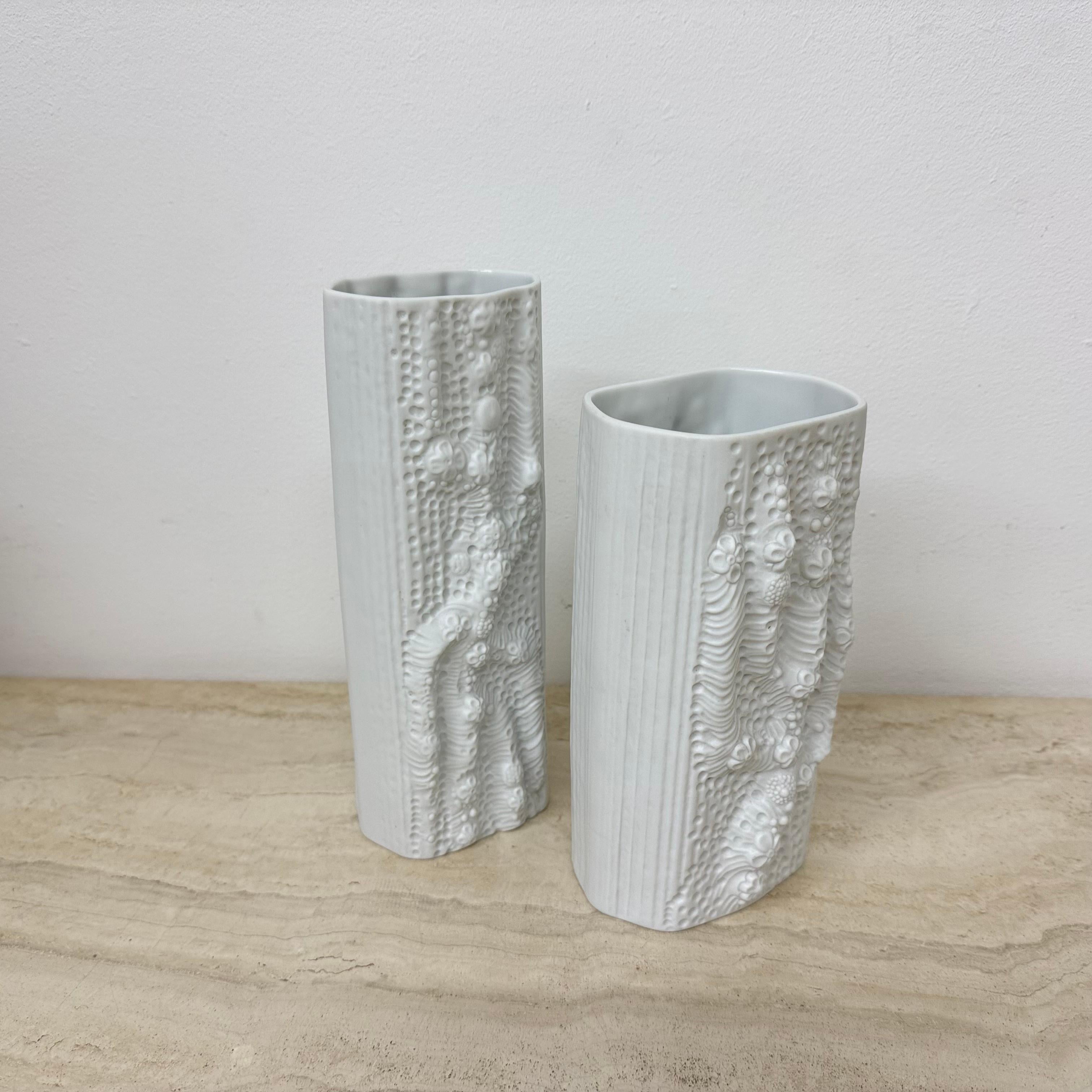 Martin Freyer per Rosenthal Vaso di Bisquit Reliëf Azu Op Art anni '70 in vendita 5