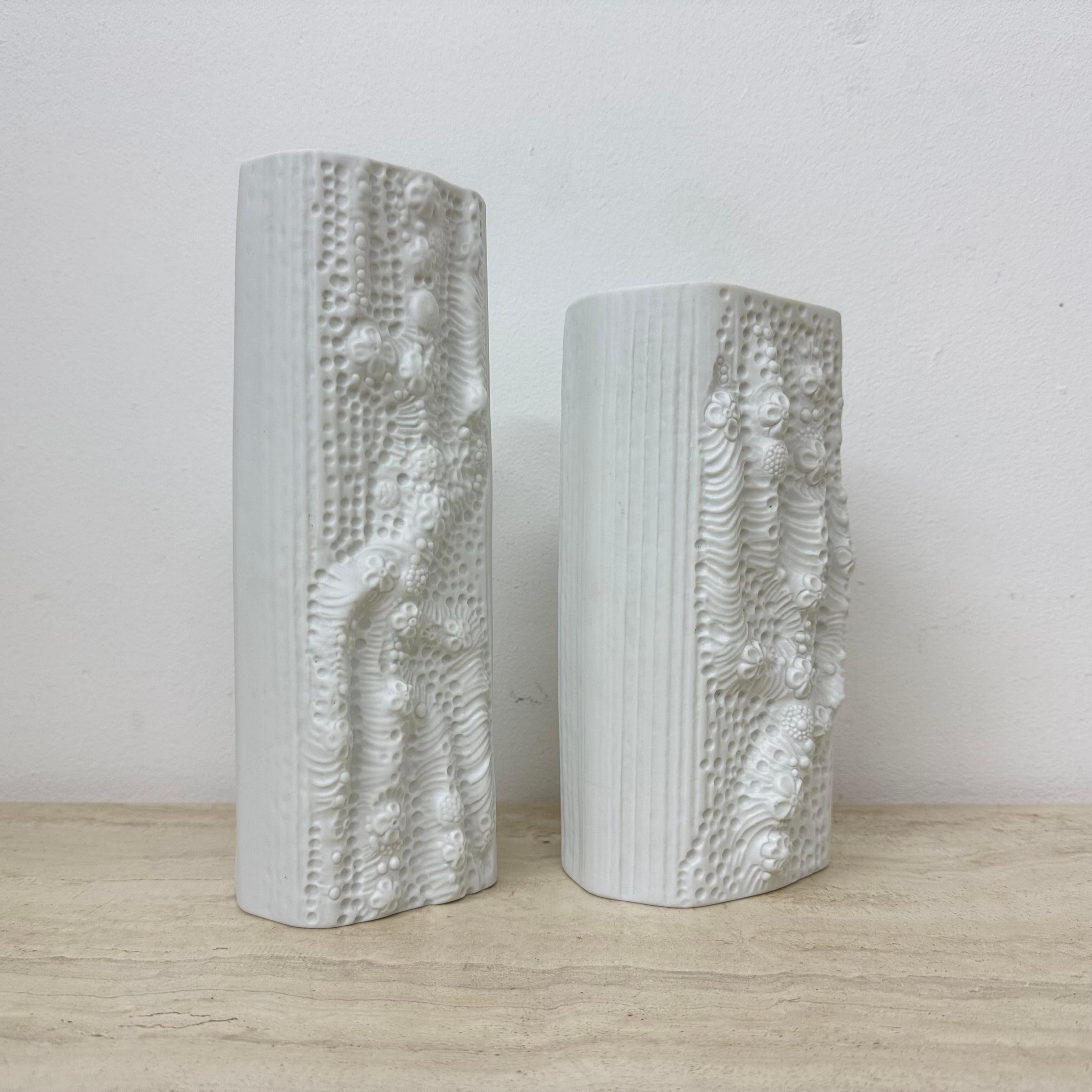 Martin Freyer per Rosenthal Vaso di Bisquit Reliëf Azu Op Art anni '70 in vendita 6