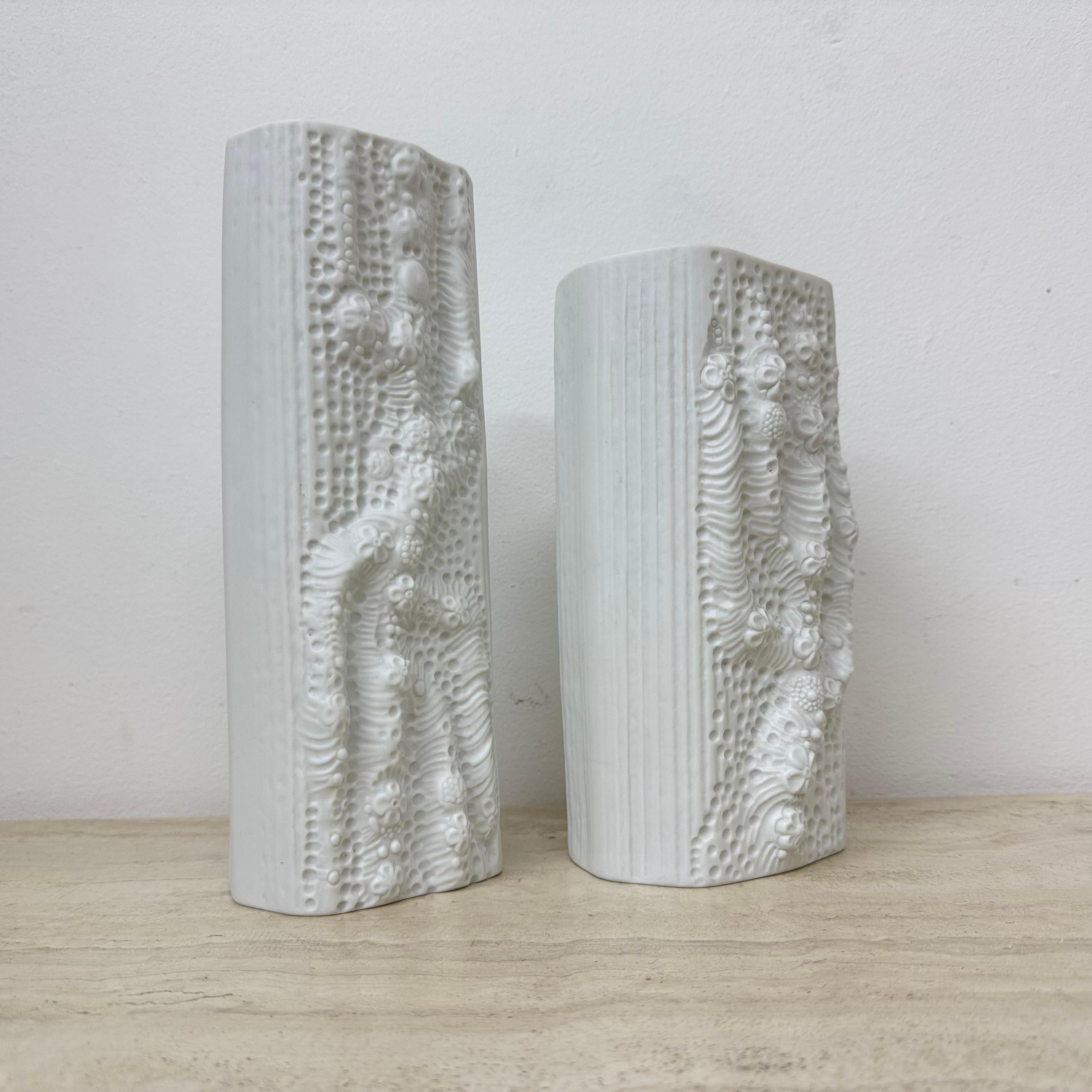 Martin Freyer per Rosenthal Vaso di Bisquit Reliëf Azu Op Art anni '70 in vendita 7