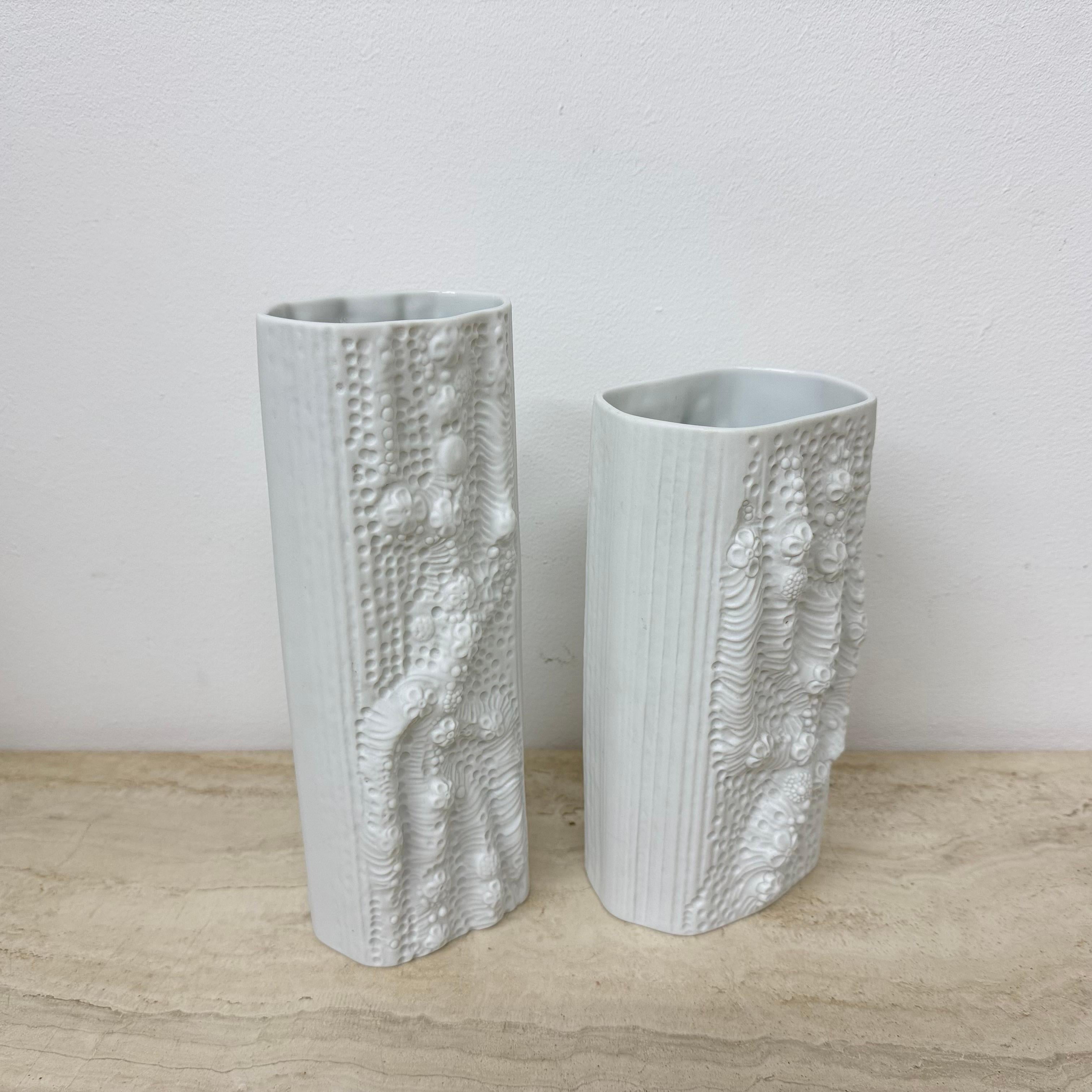 Martin Freyer per Rosenthal Vaso di Bisquit Reliëf Azu Op Art anni '70 in vendita 8