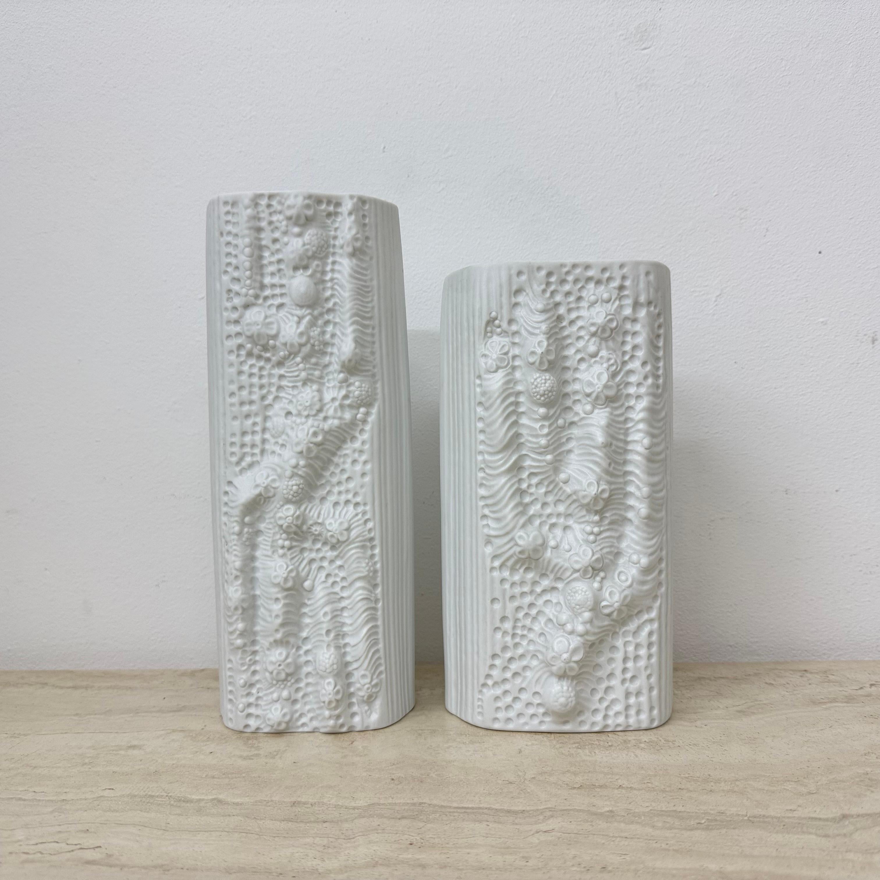 Tedesco Martin Freyer per Rosenthal Vaso di Bisquit Reliëf Azu Op Art anni '70 in vendita