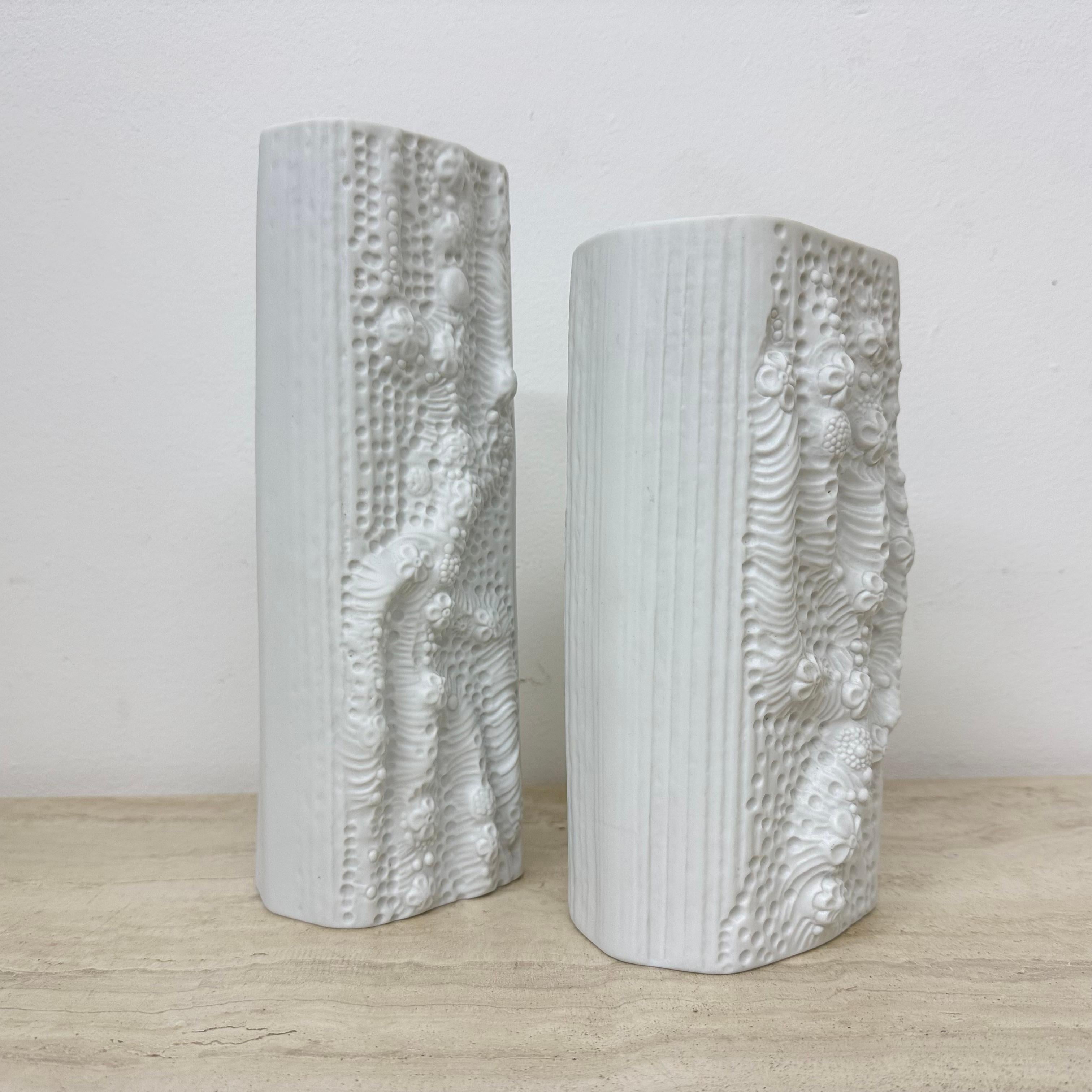 Martin Freyer per Rosenthal Vaso di Bisquit Reliëf Azu Op Art anni '70 in vendita 2