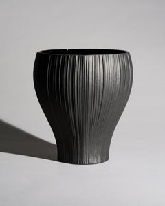 Vaso “Plissé Porcelaine Noire” di Martin Freyer per Rosenthal, Germania, anni ’70