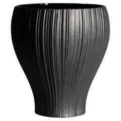 Vaso “Plissé Porcelaine Noire” di Martin Freyer per Rosenthal, Germania, anni ’70