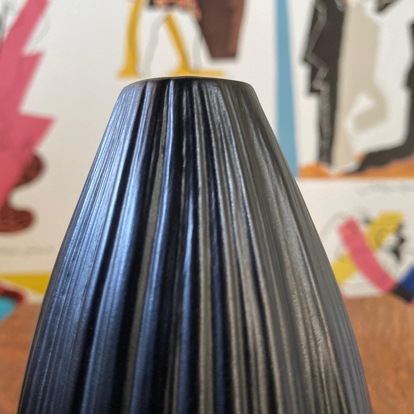 Martin Freyer Rosenthal Black Vessel In Excellent Condition For Sale In Los Angeles, CA