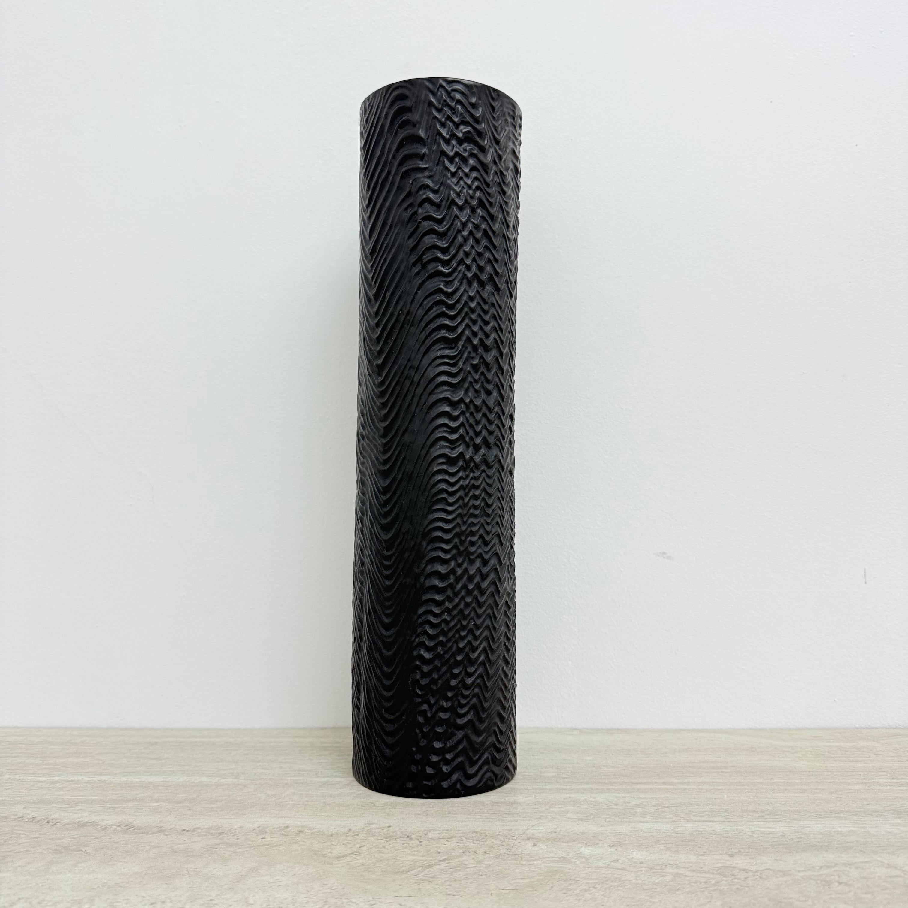 Porcellana Martin Freyer Rosenthal Studio-Line Bisque Porcelaine Noire Op-Art Vaso a rilievo in vendita