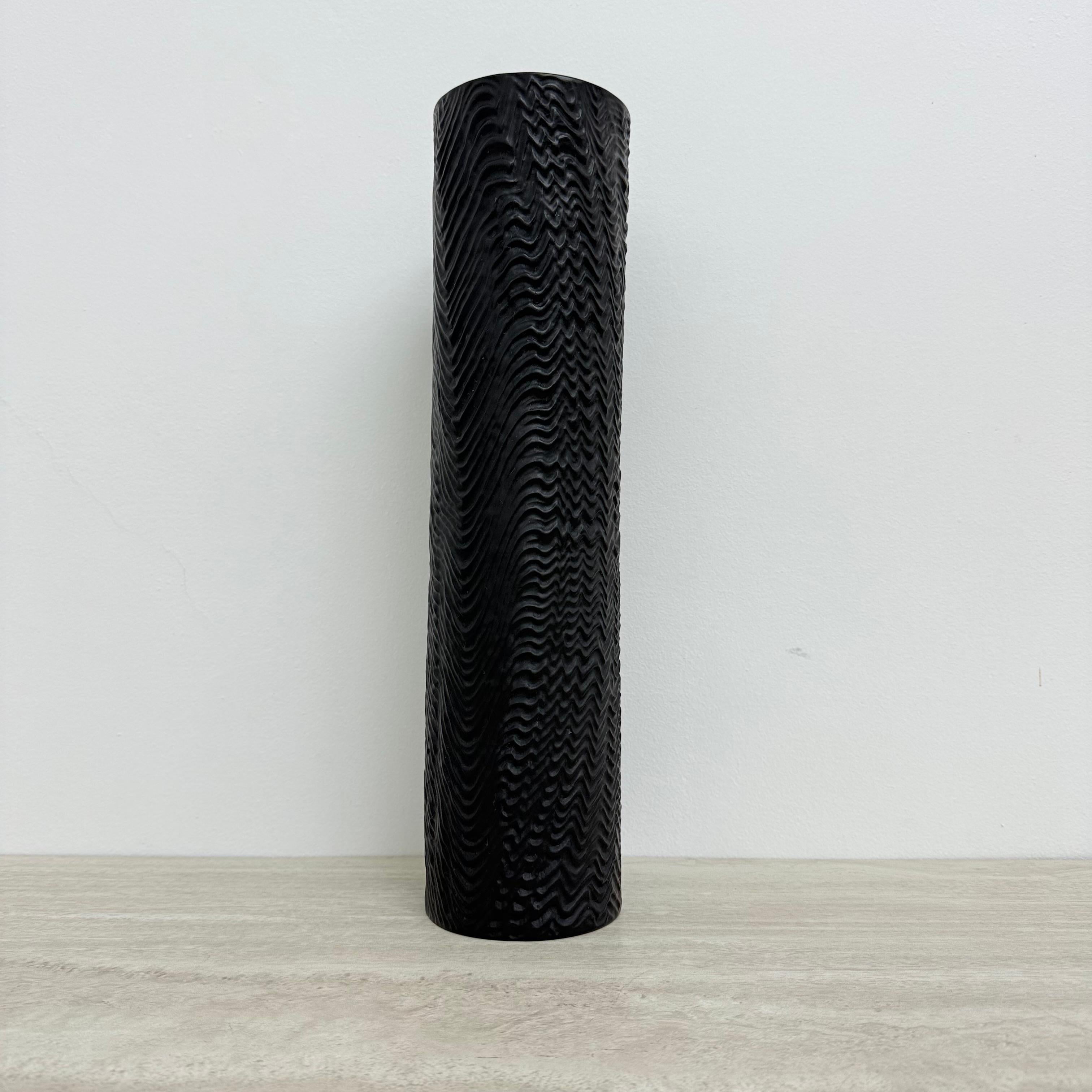 Martin Freyer Rosenthal Studio-Line Bisque Porcelaine Noire Op-Art Vaso a rilievo in vendita 1