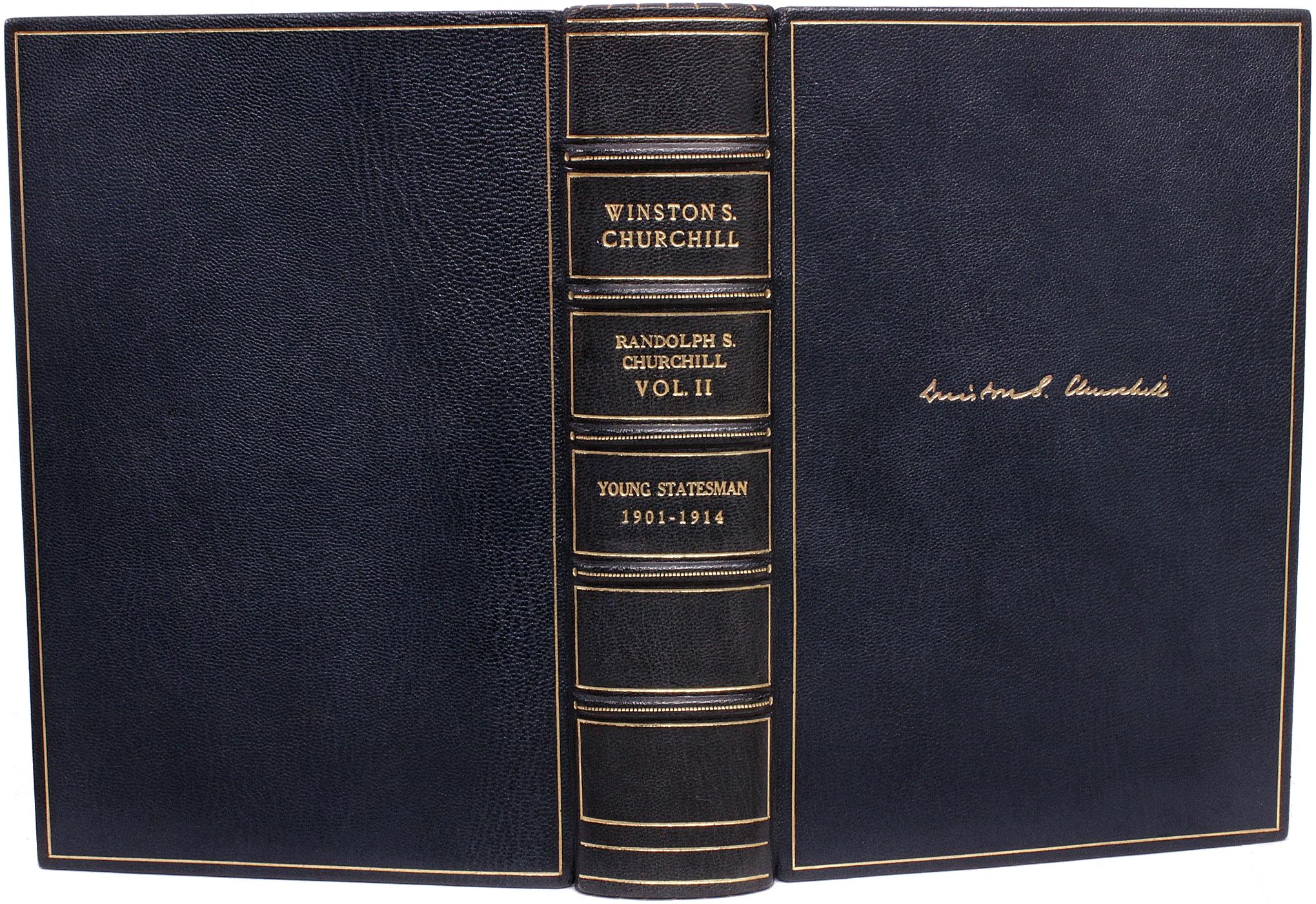 Britannique MARTIN GILBERT. The Life of Winston Churchill - 8 vol. 1966-88 TOUTES LES 1ÈRES EDITIONS en vente