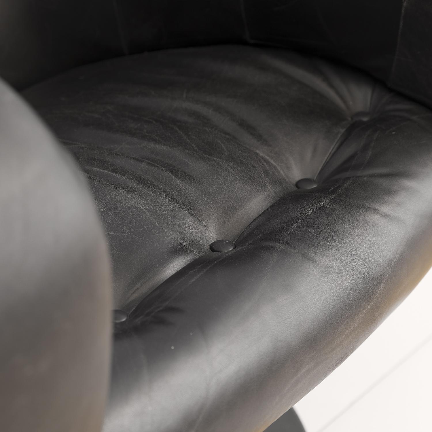 Martin Grierson for Arflex Pair of Longue Chairs 2