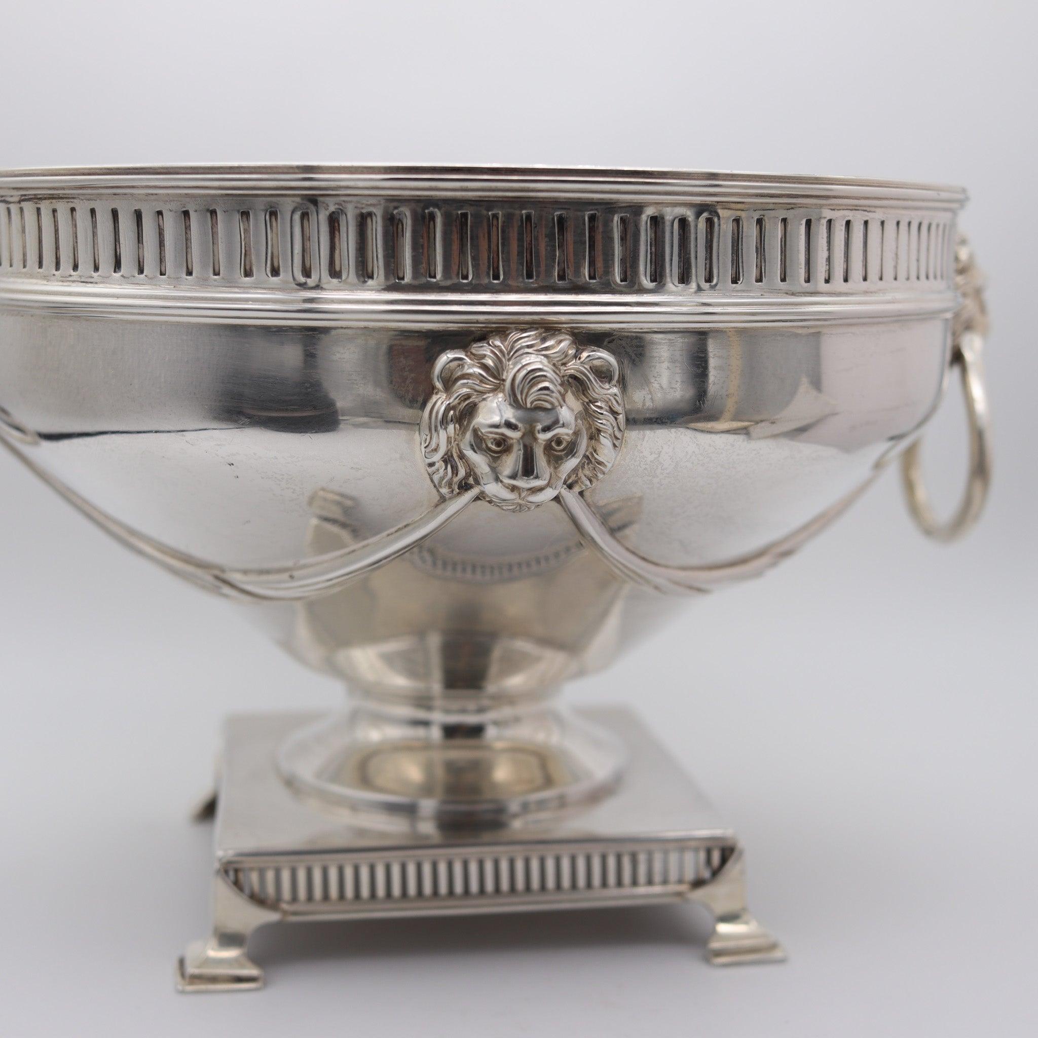 Édouardien Bol central édouardien Sheffield 1911 en argent sterling .925 en vente